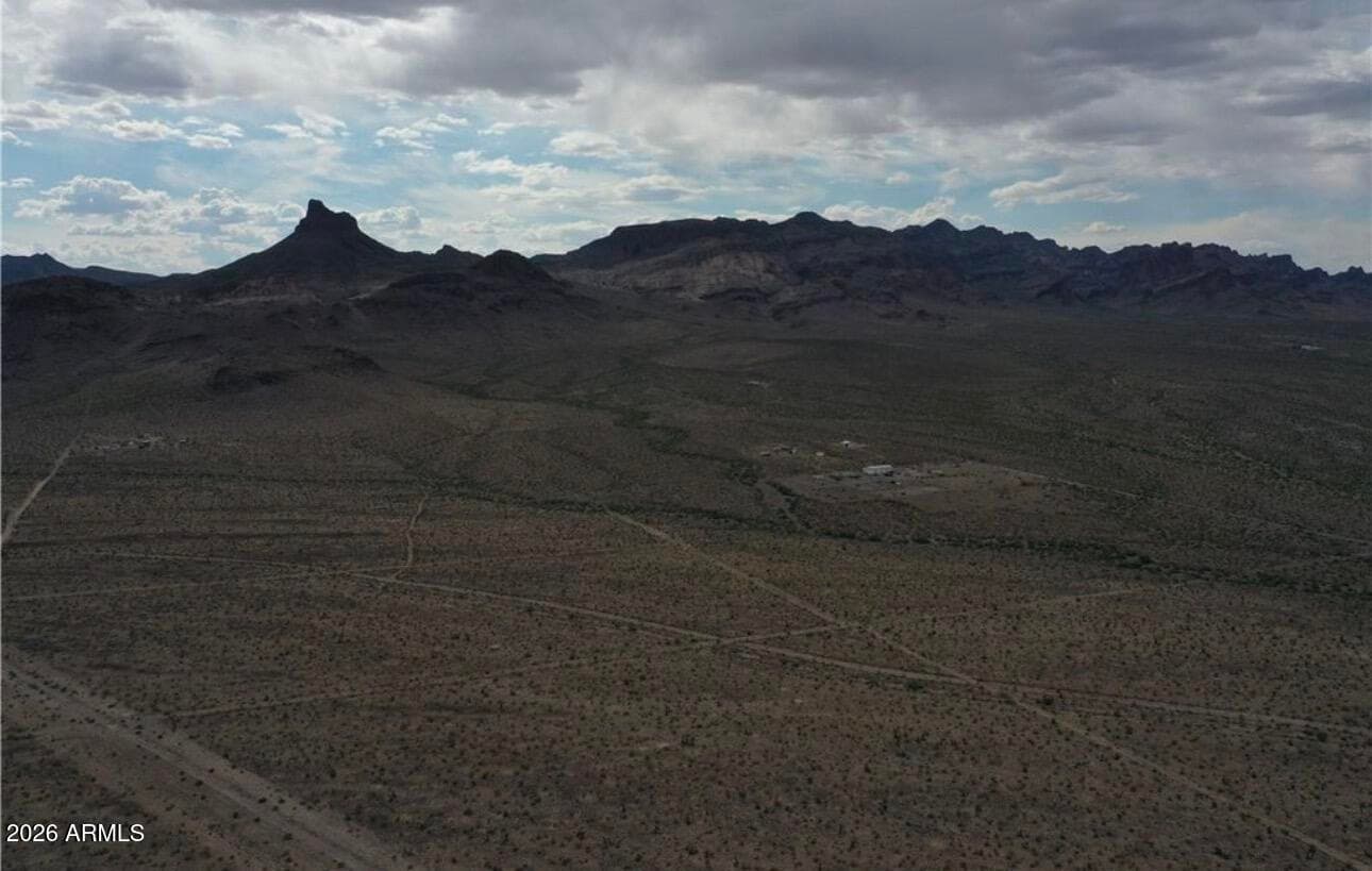 6600 W Oatman Highway — photo 2
