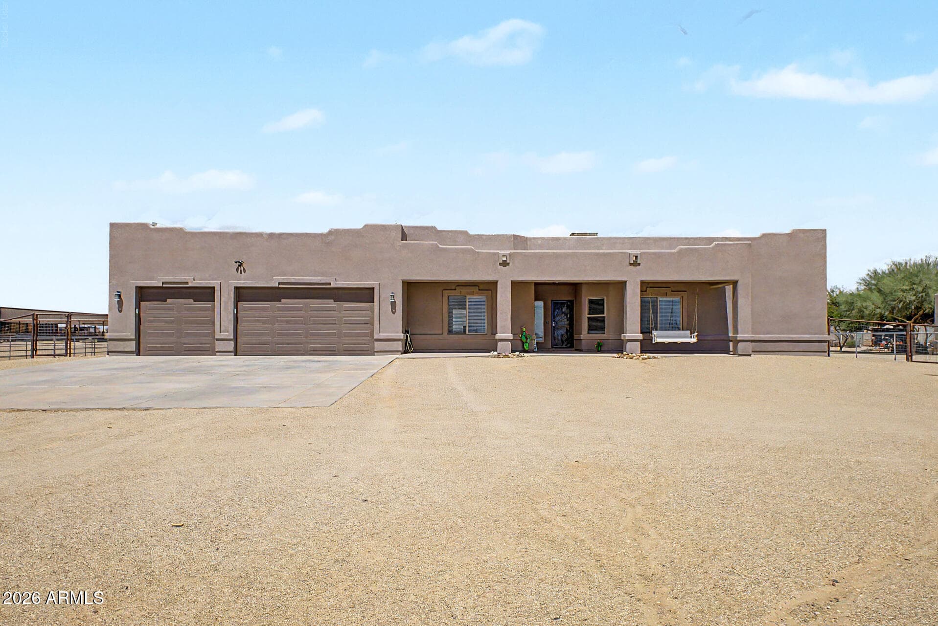 21316 W Galvin Street — photo 2