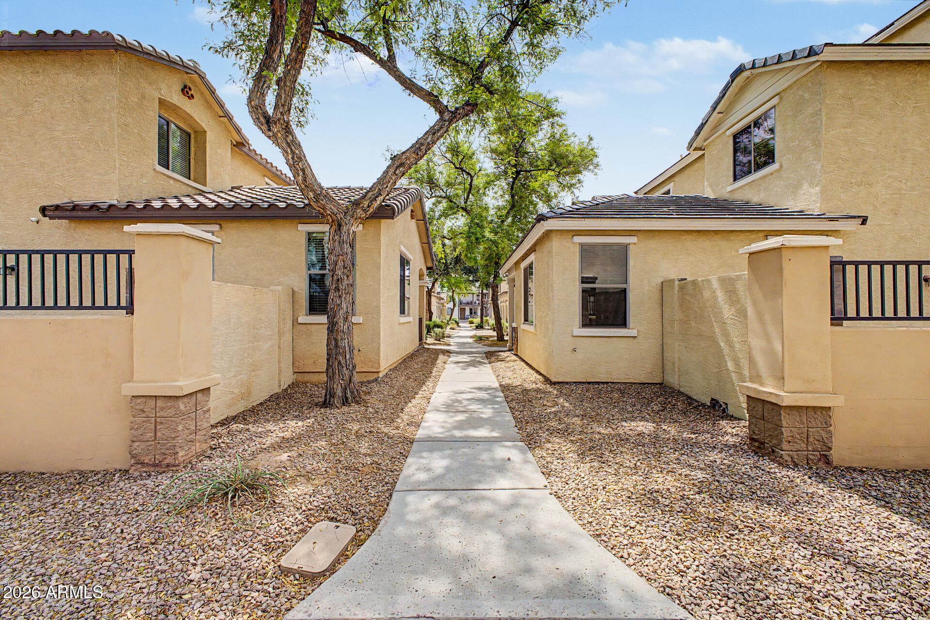 92 E Palomino Drive — photo 3