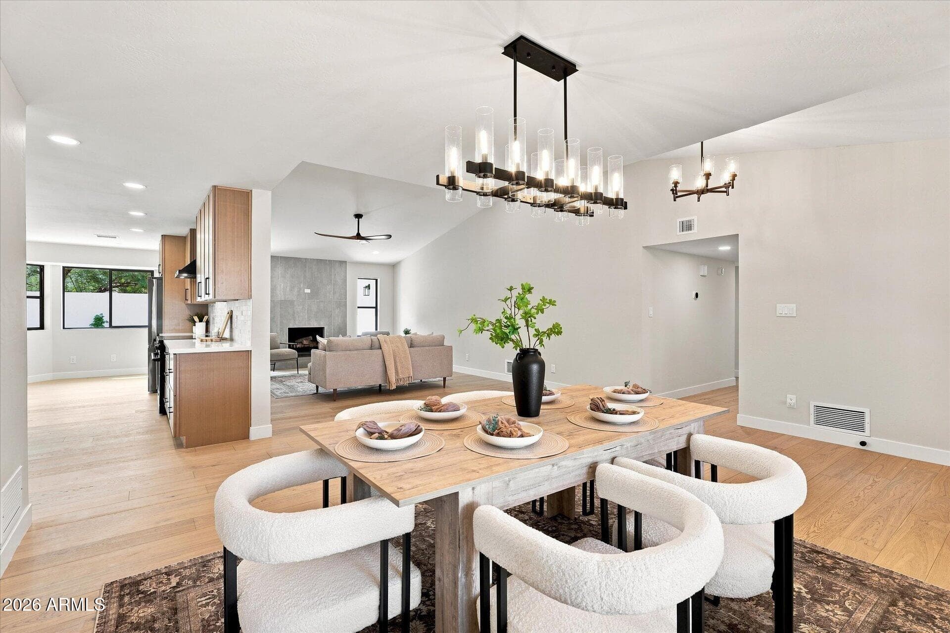 8852 S Lakeshore Drive — photo 8