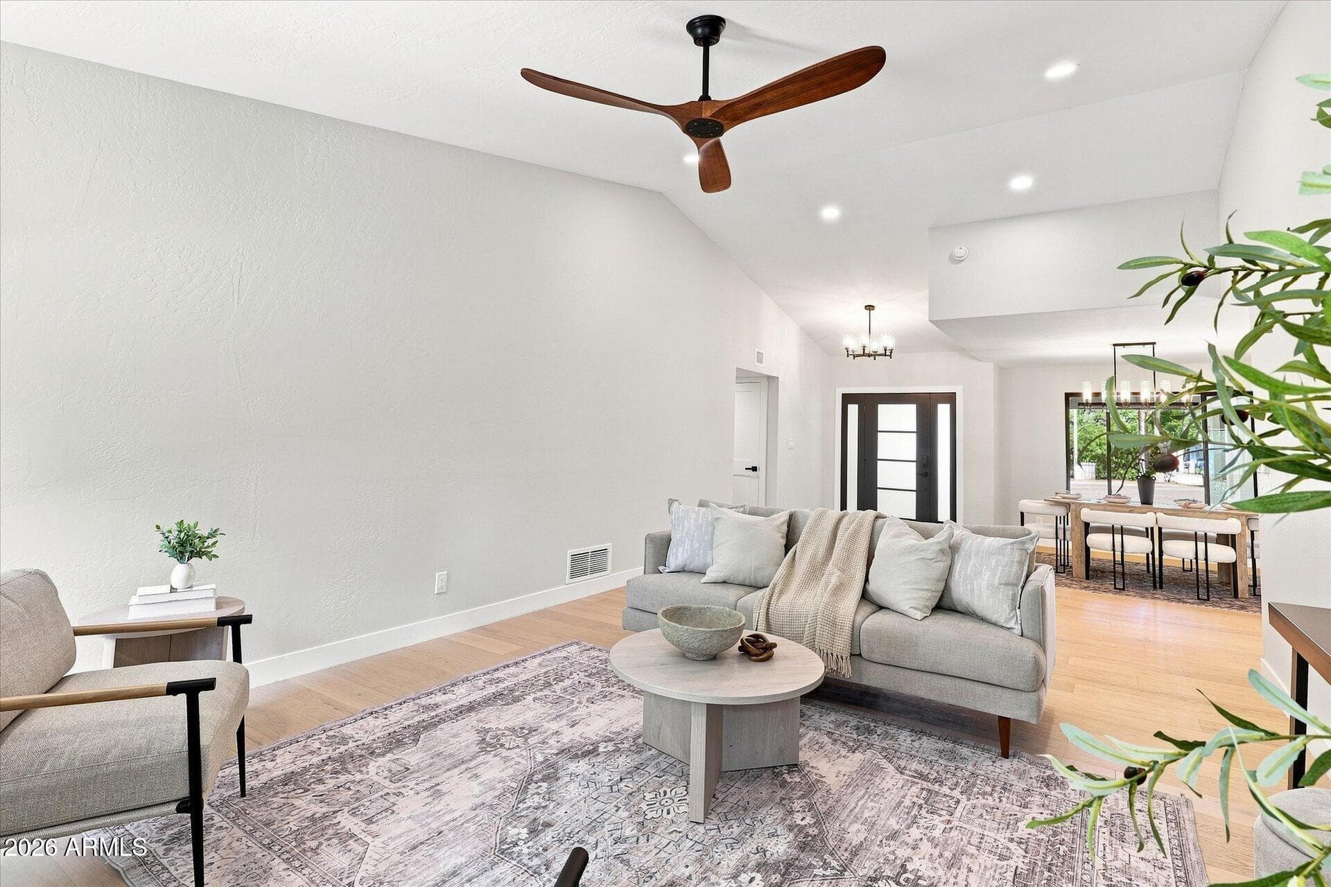 8852 S Lakeshore Drive — photo 7