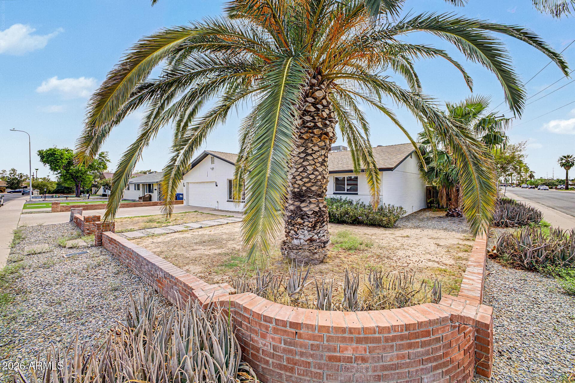 133 W Balboa Drive — photo 4