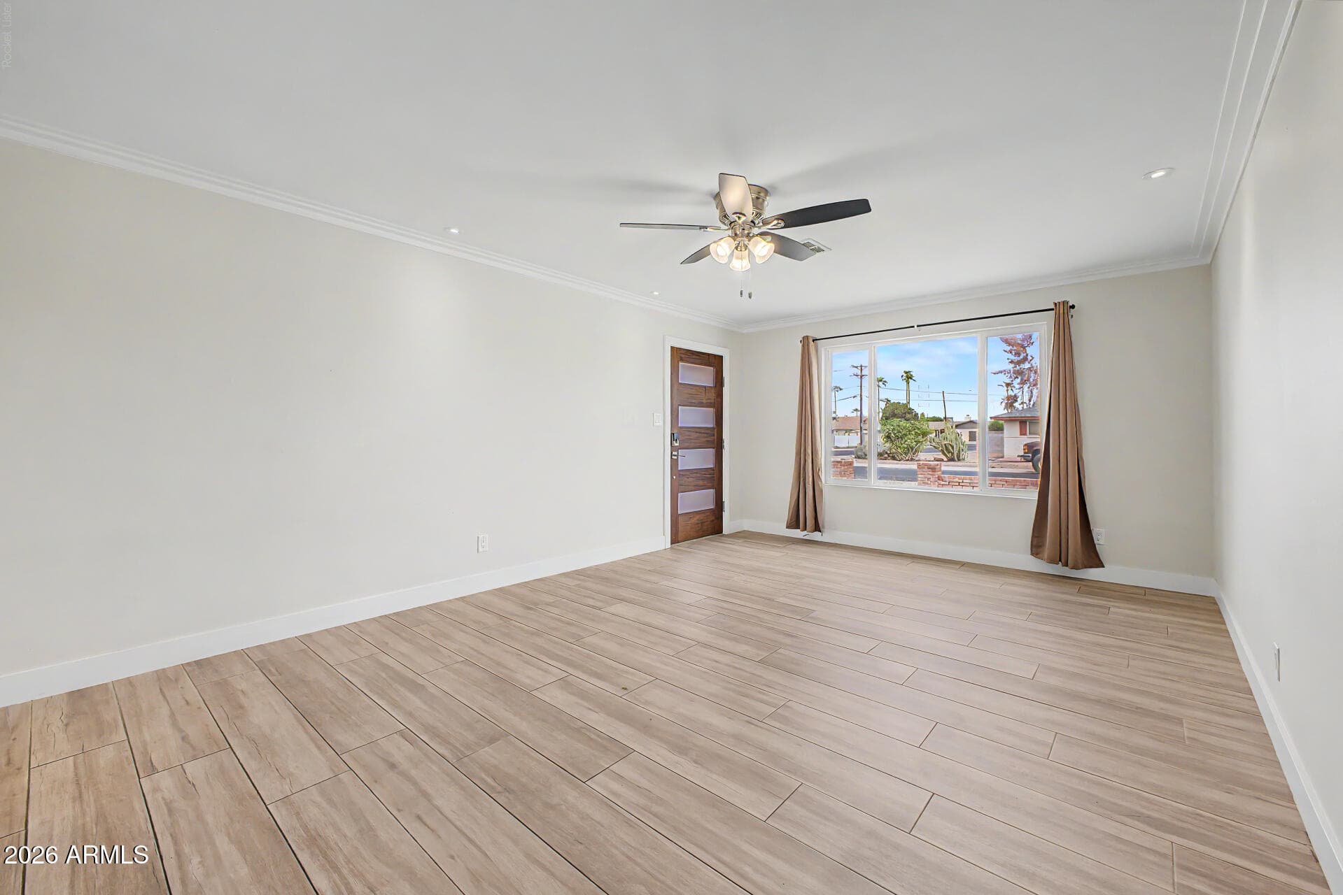 133 W Balboa Drive — photo 6