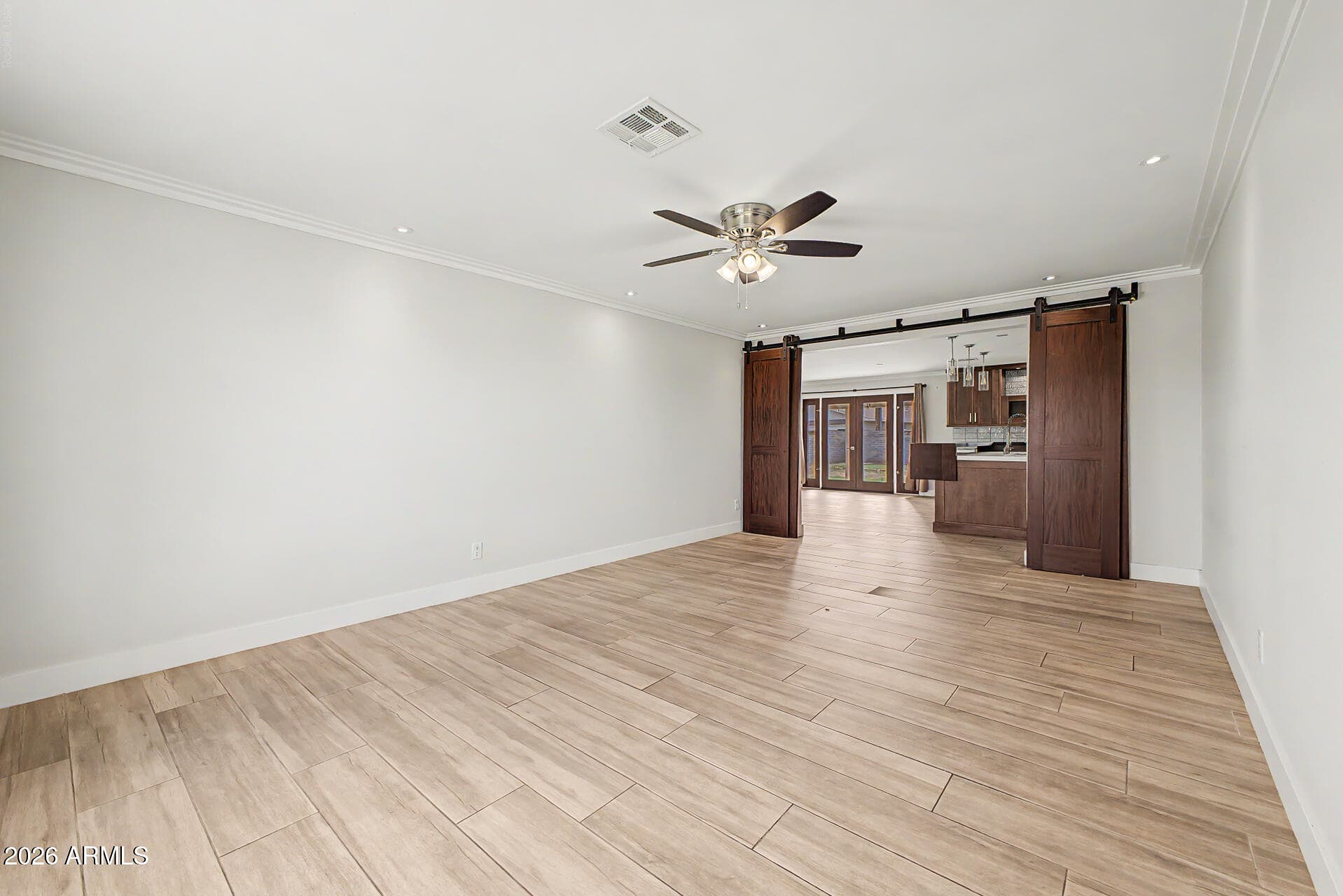 133 W Balboa Drive — photo 7