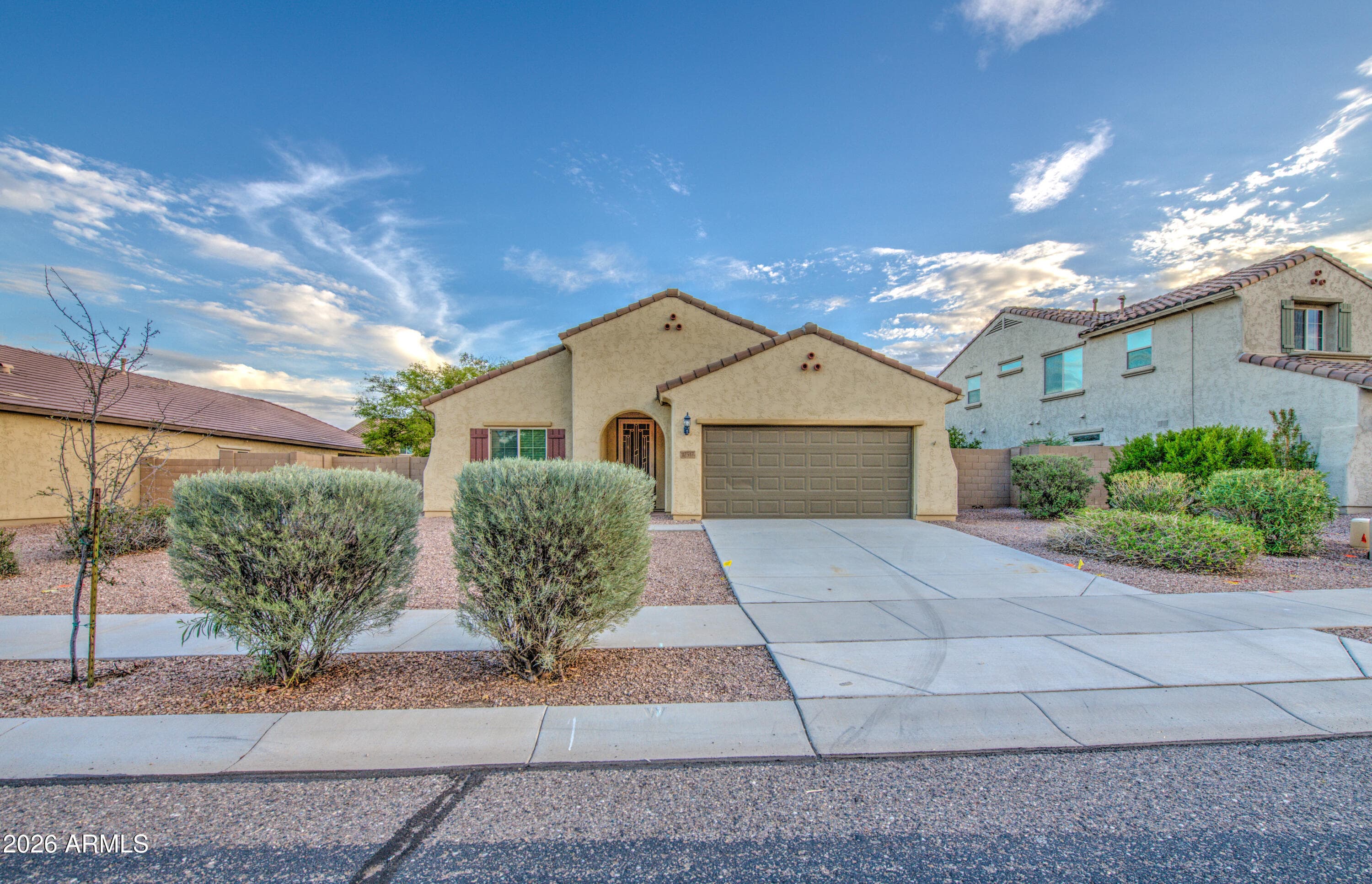 17517 W Pinnacle Vista Drive — photo 2