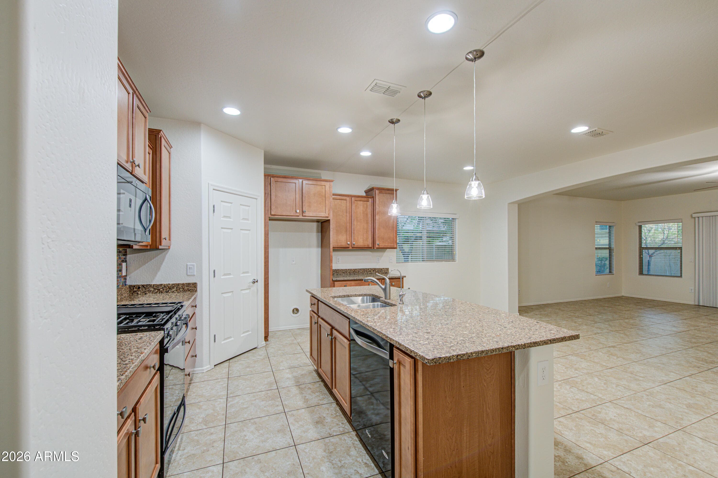 17517 W Pinnacle Vista Drive — photo 7