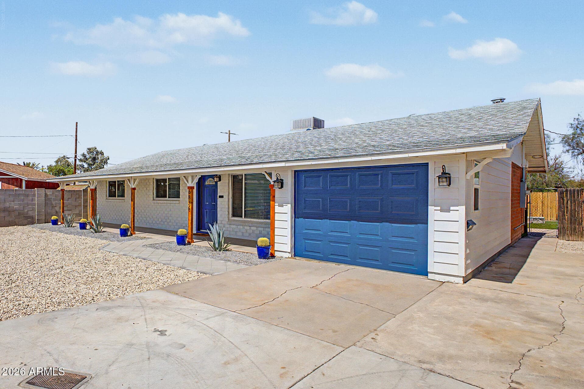 6836 N 33rd Drive — photo 3