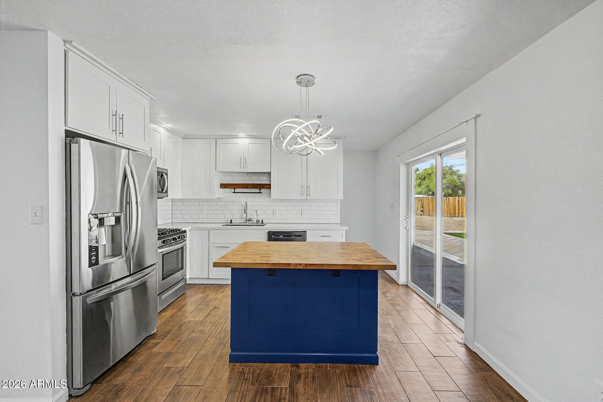 6836 N 33rd Drive — photo 7