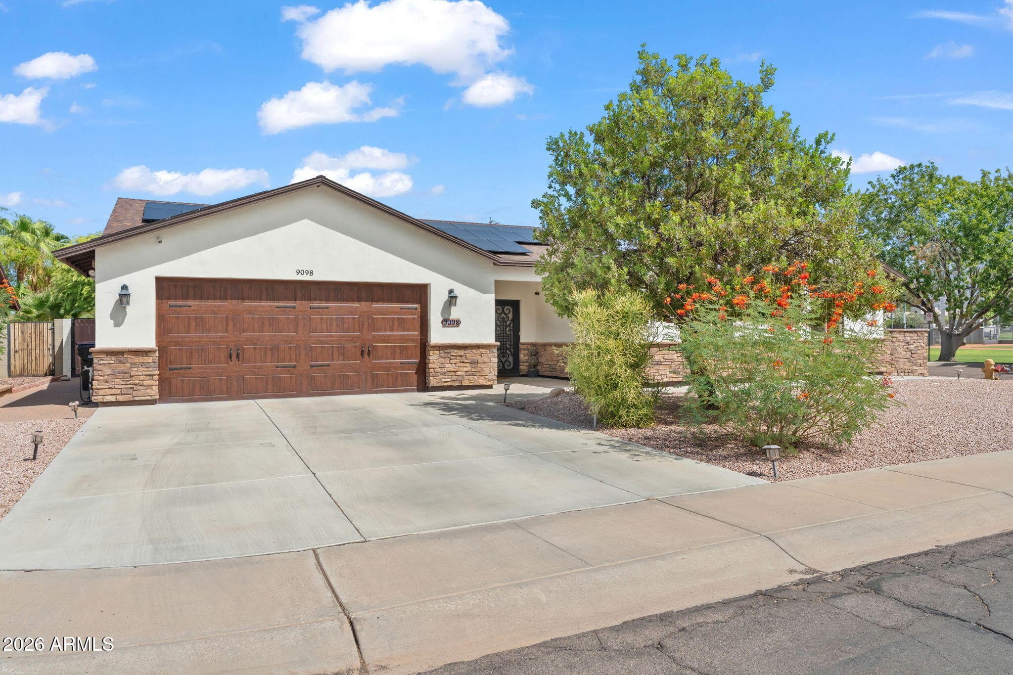 9098 E Ludlow Drive — photo 4