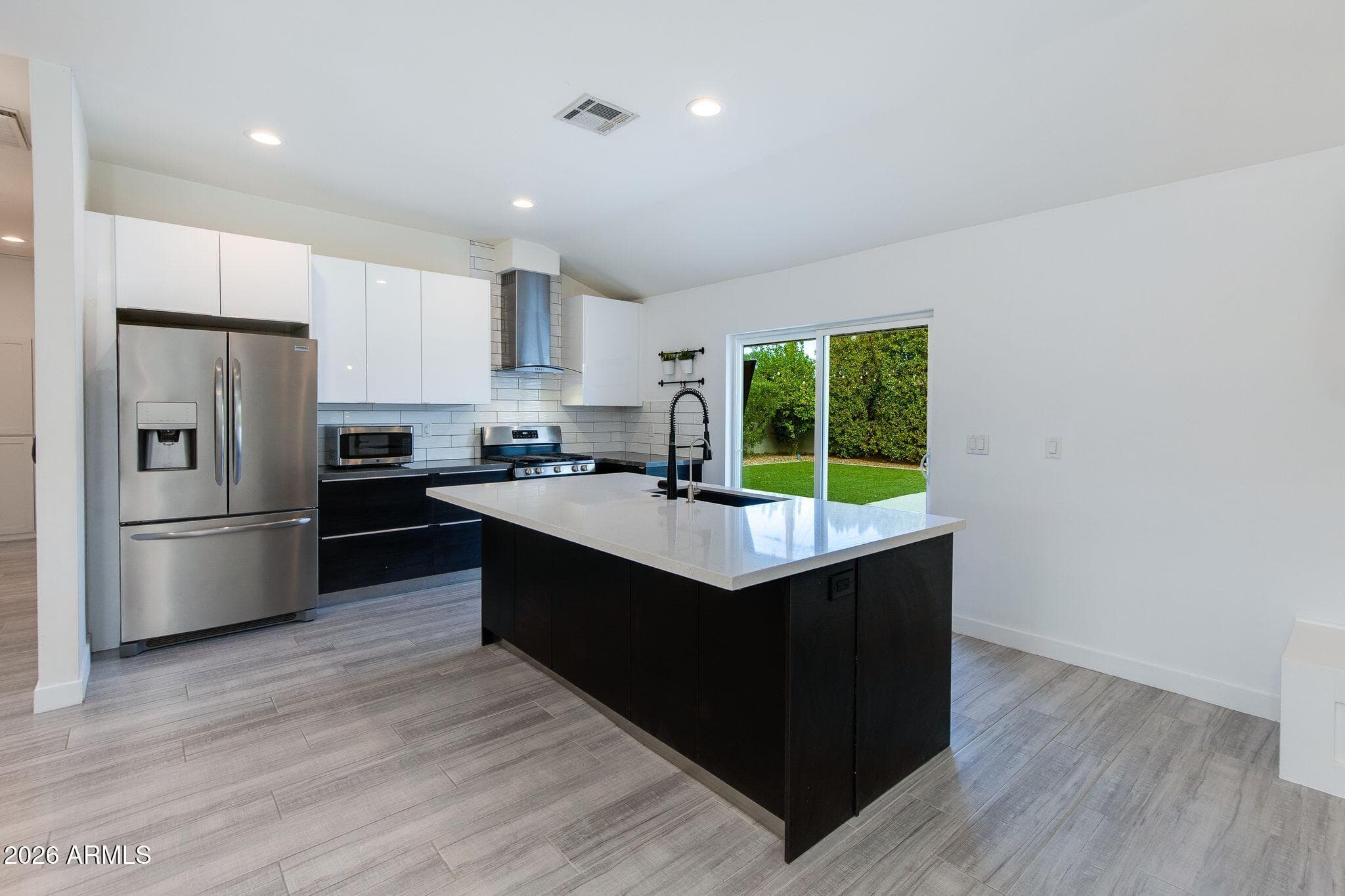 8150 E Columbus Avenue — photo 7
