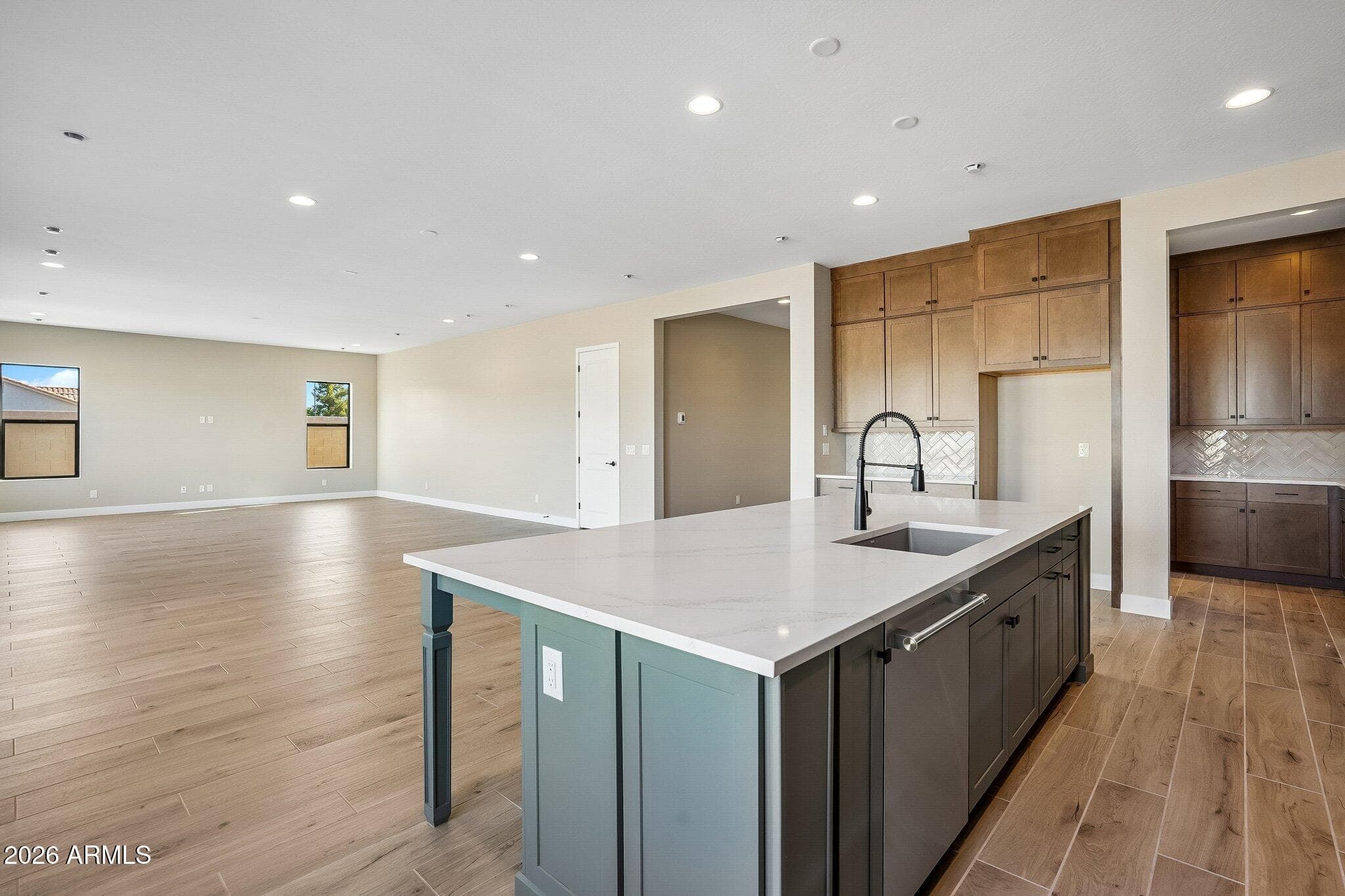 329 N Silverado Street — photo 6