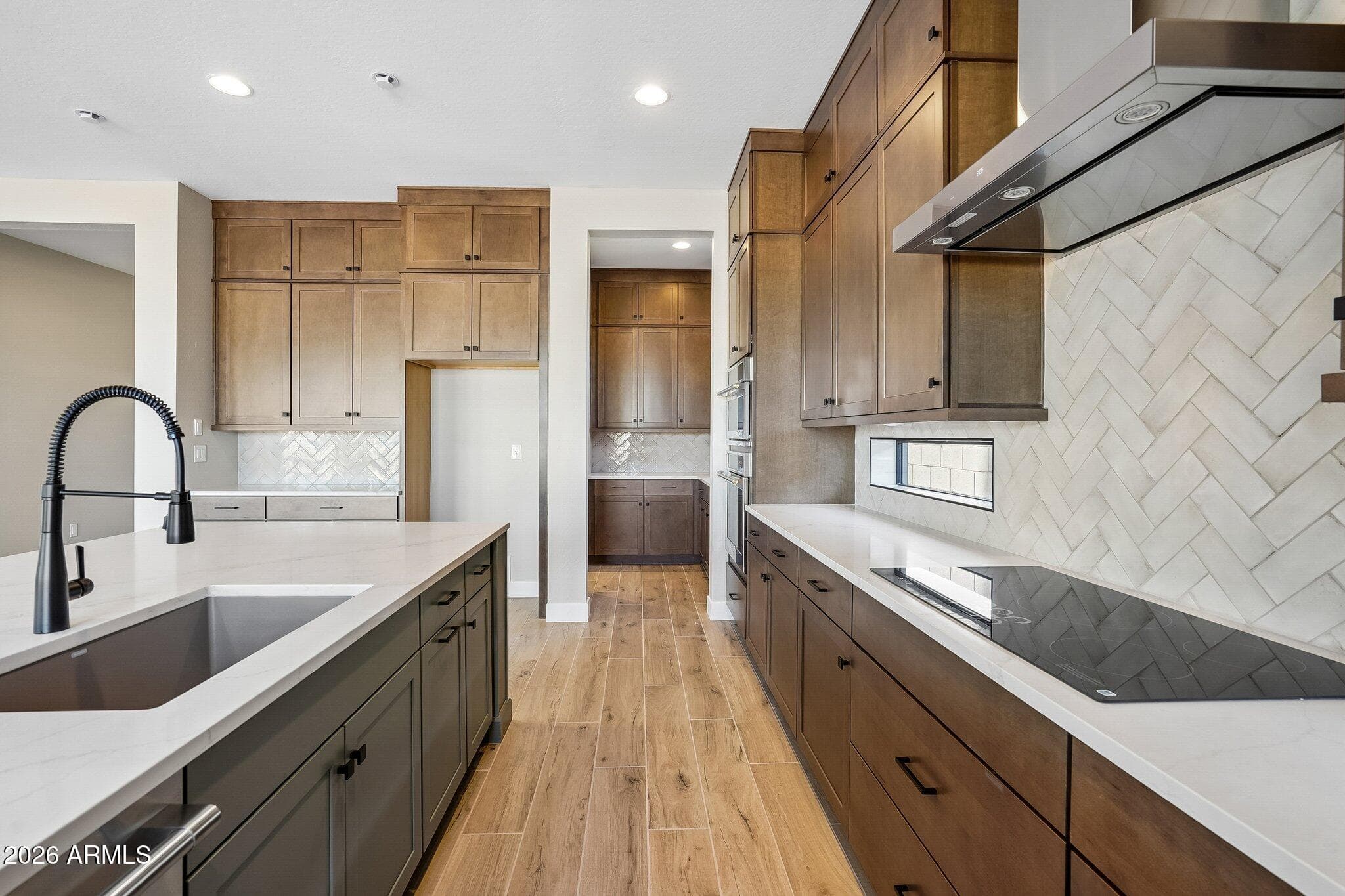 329 N Silverado Street — photo 7