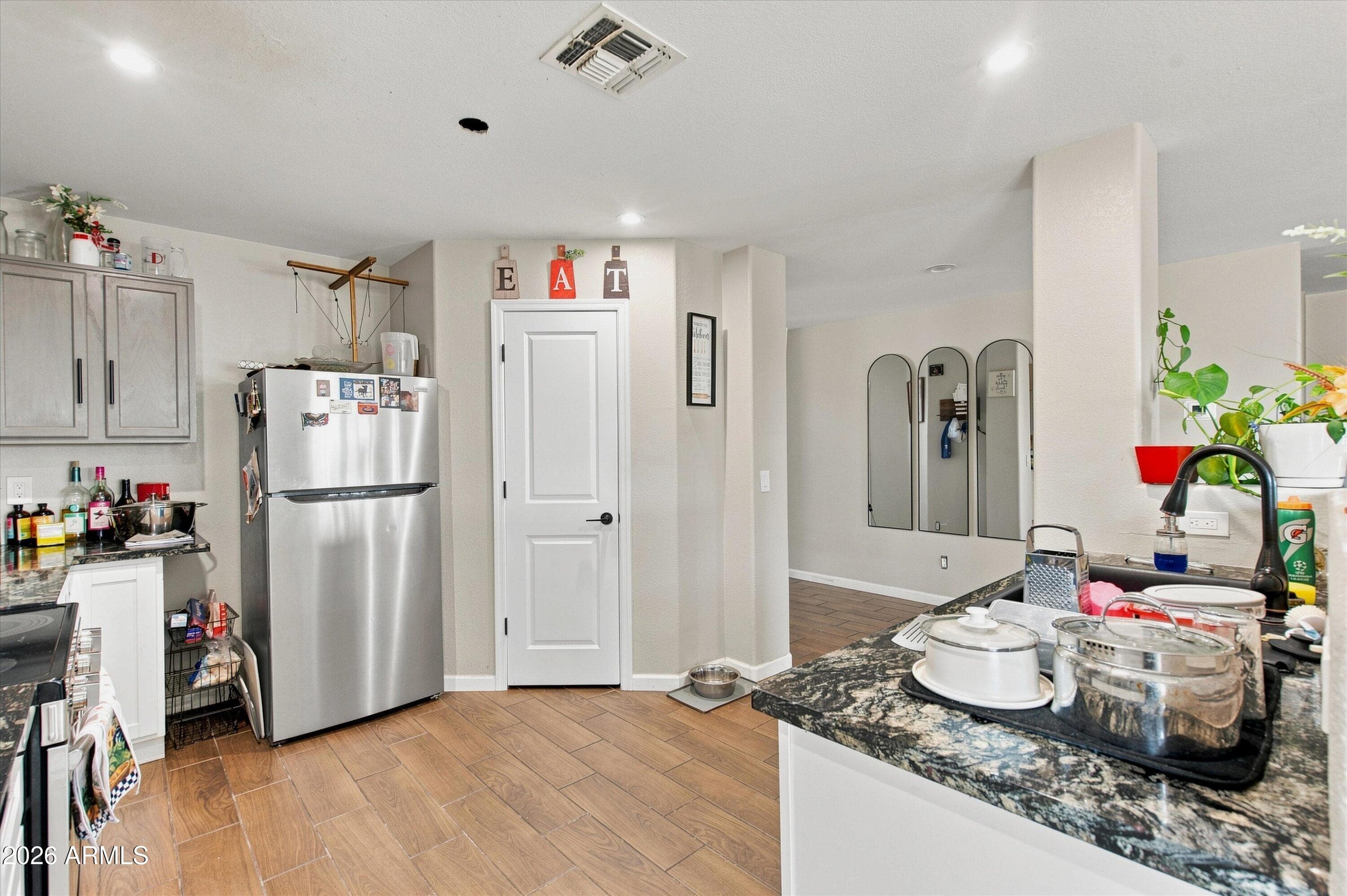 3201 S 63rd Lane — photo 8