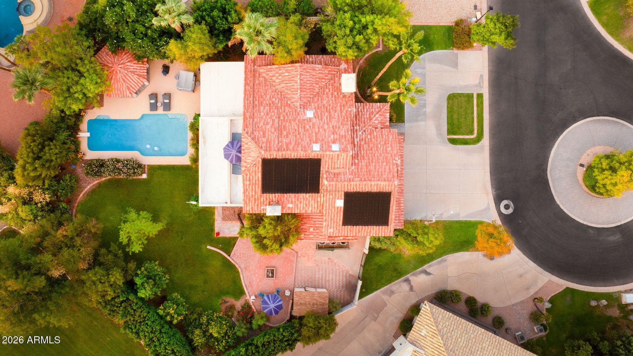 20 E Los Arboles Circle — photo 4