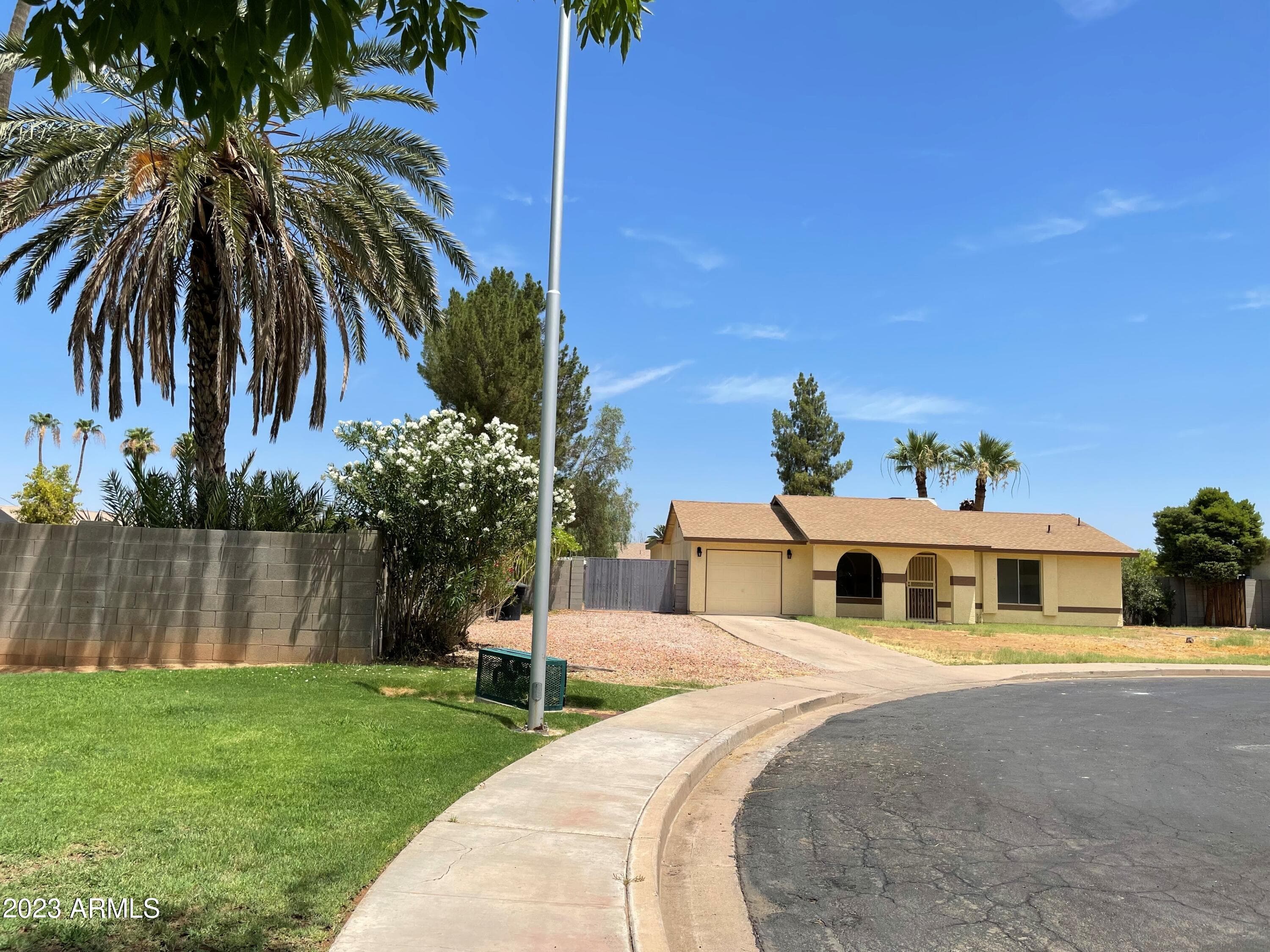 2834 E Juanita Avenue, Mesa, Arizona
