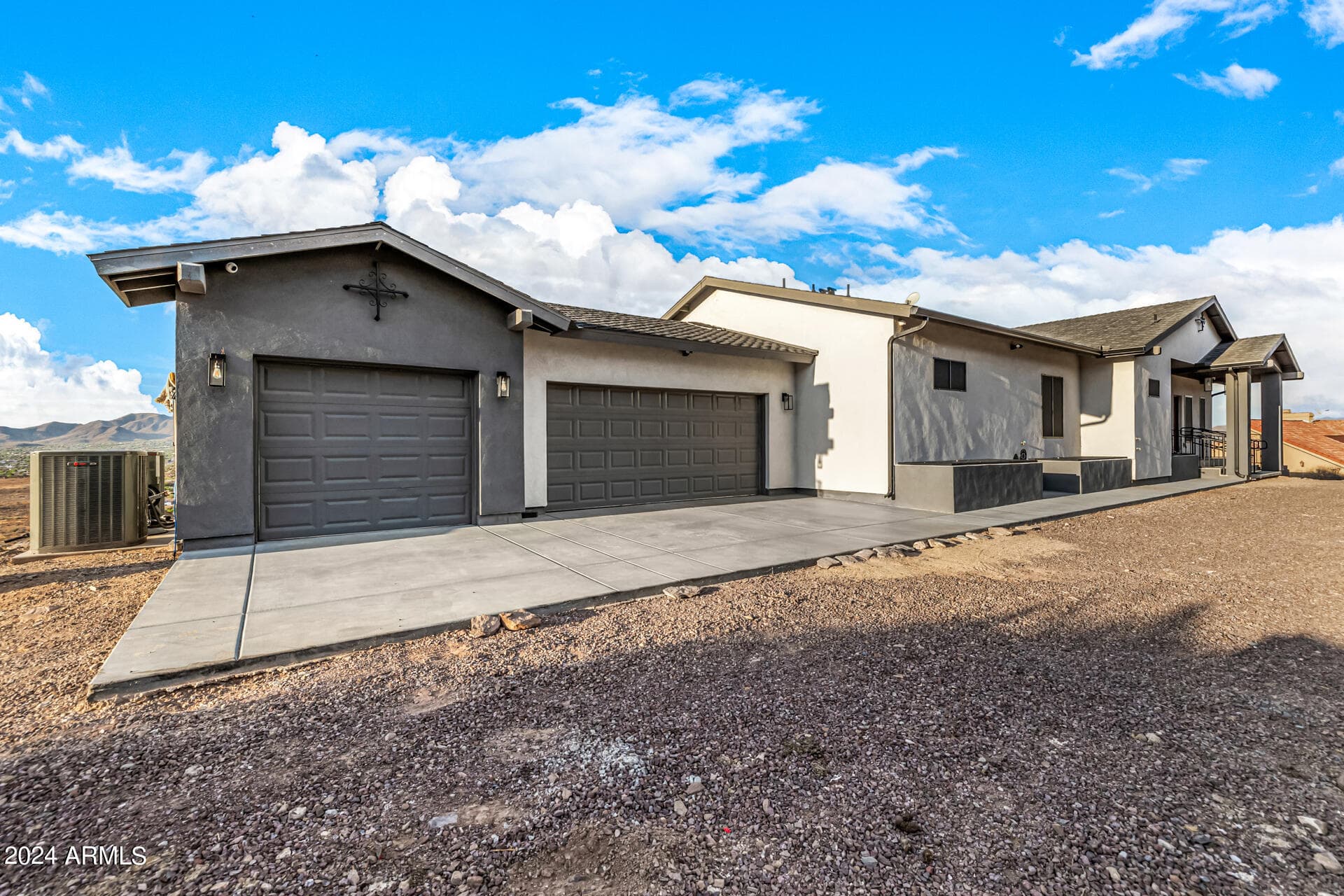 1829 W Cloud Road — photo 8