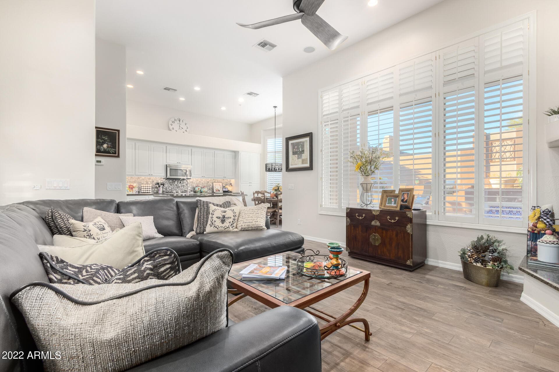 10602 E Blanche Drive — photo 8
