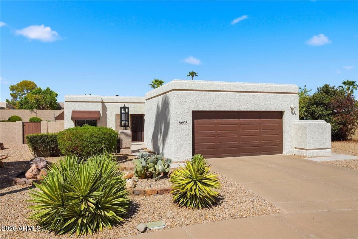 6608 E Phelps Road E — photo 2
