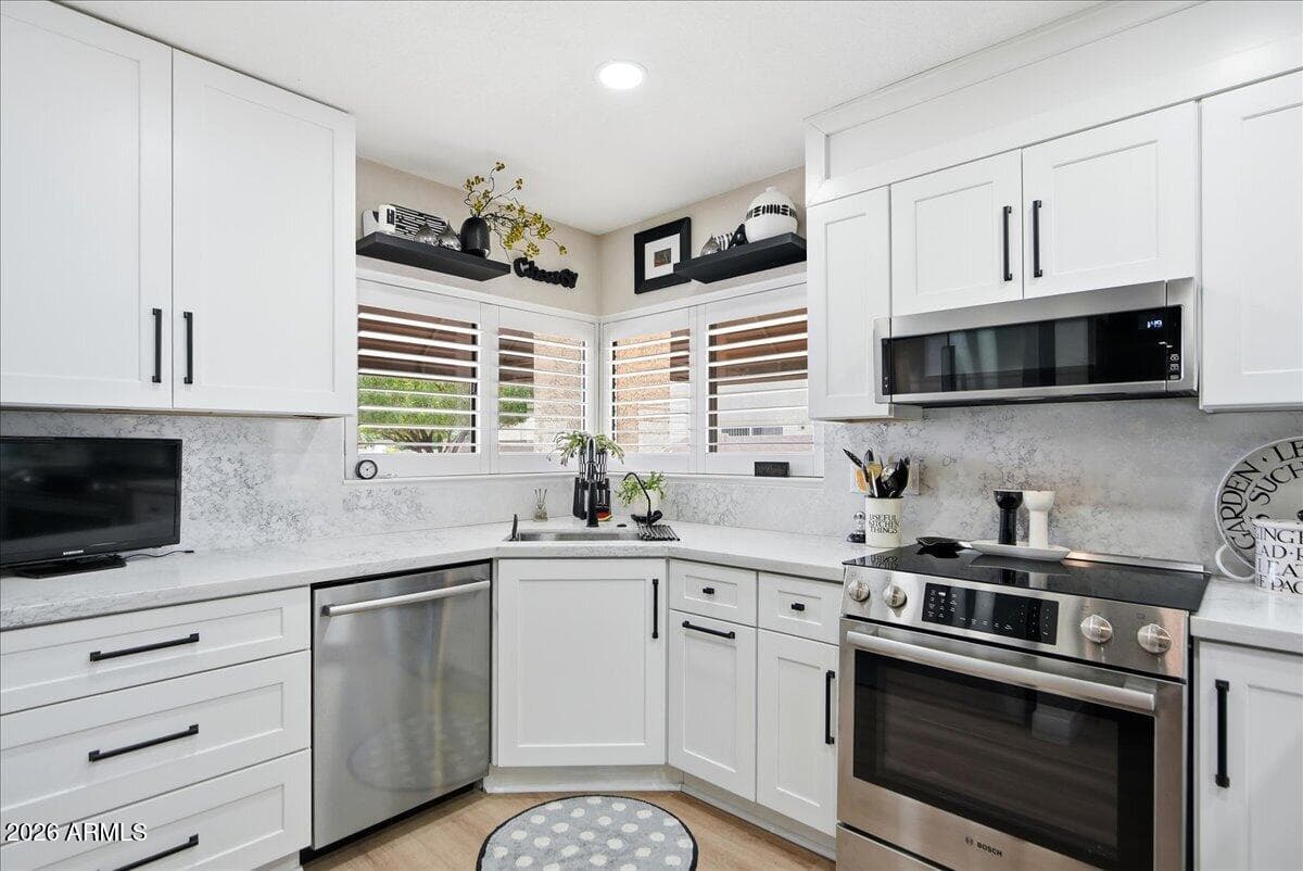 6608 E Phelps Road E — photo 8