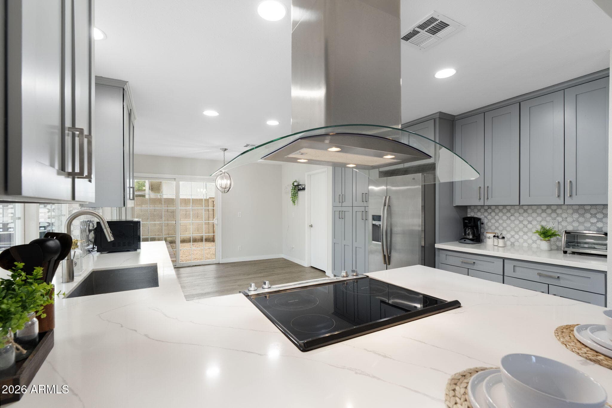 2331 E Sunnyside Drive — photo 4