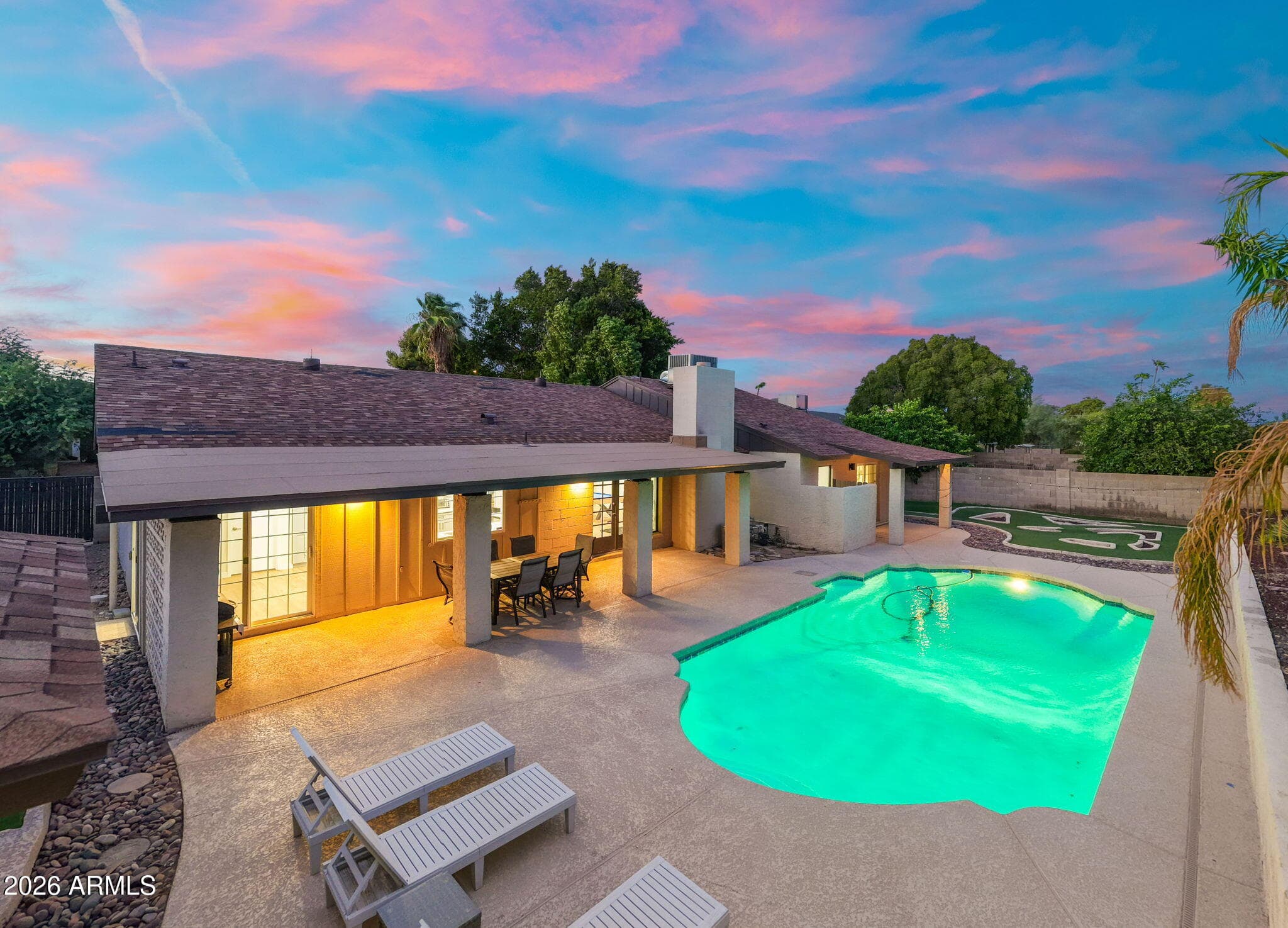 2331 E Sunnyside Drive — photo 3