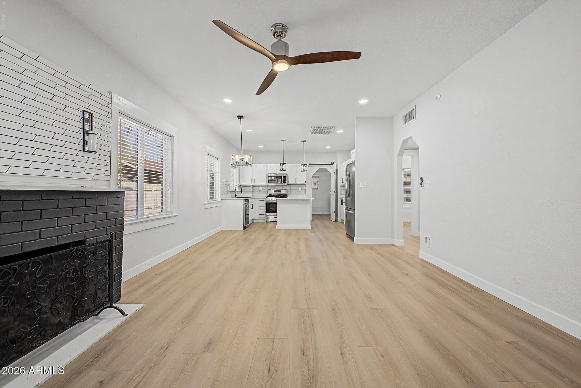 2037 N Mitchell Street — photo 7