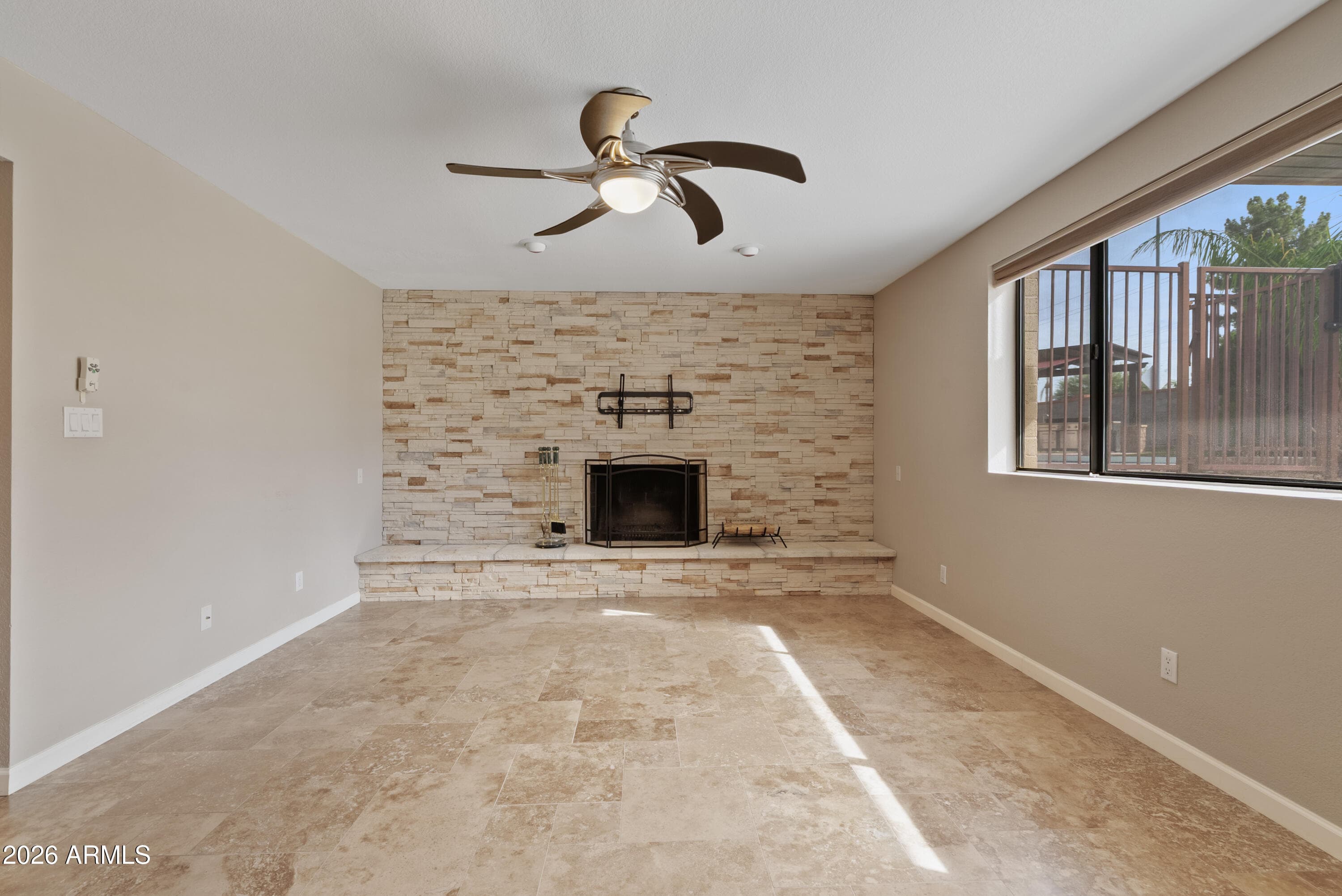 843 N Winthrop Circle — photo 4