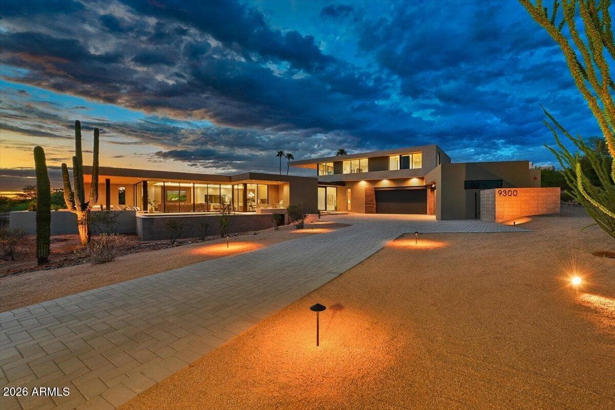 9300 E Via Montoya Place, Scottsdale, Arizona