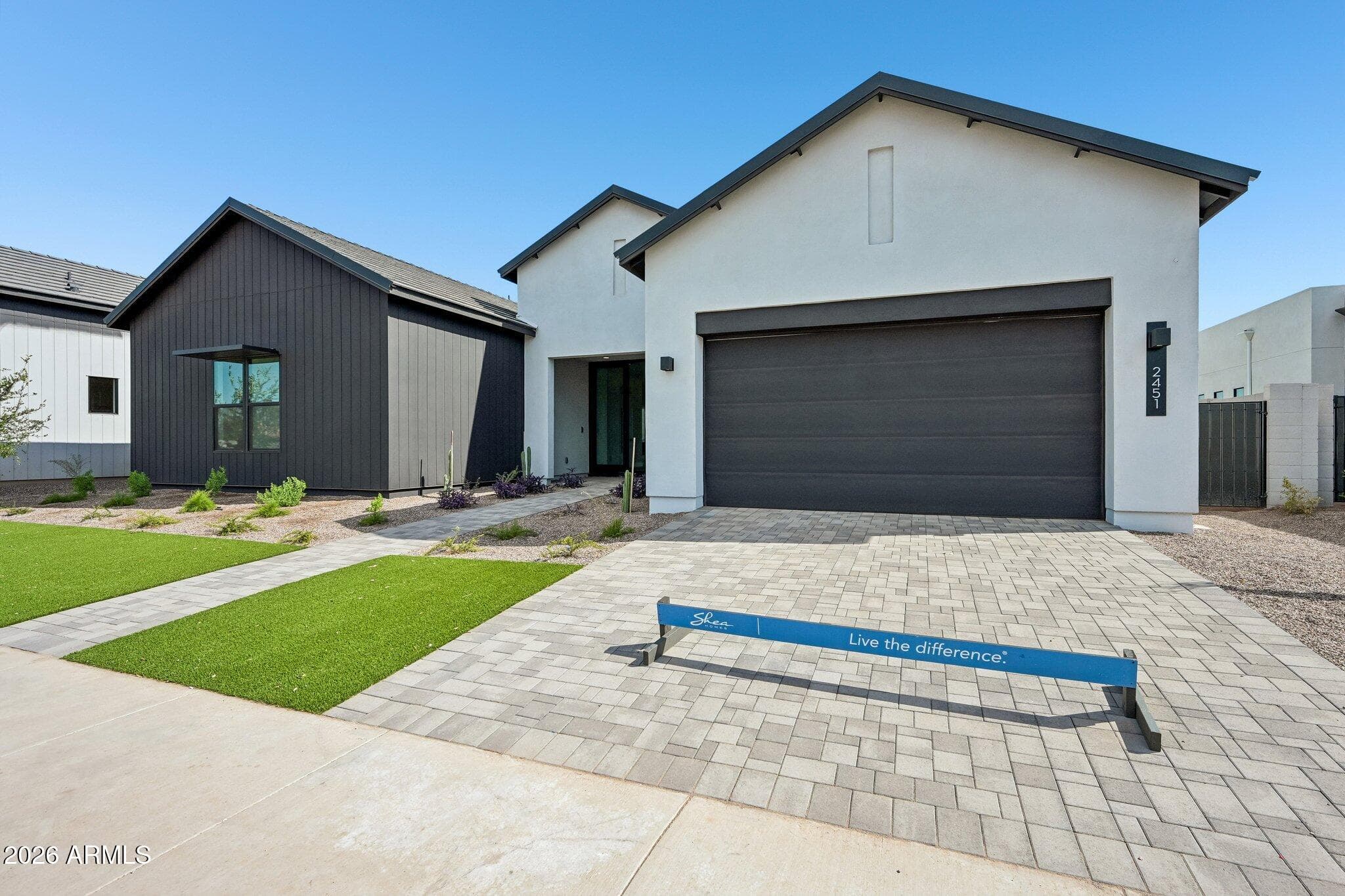 2451 E Aquarius Place — photo 3
