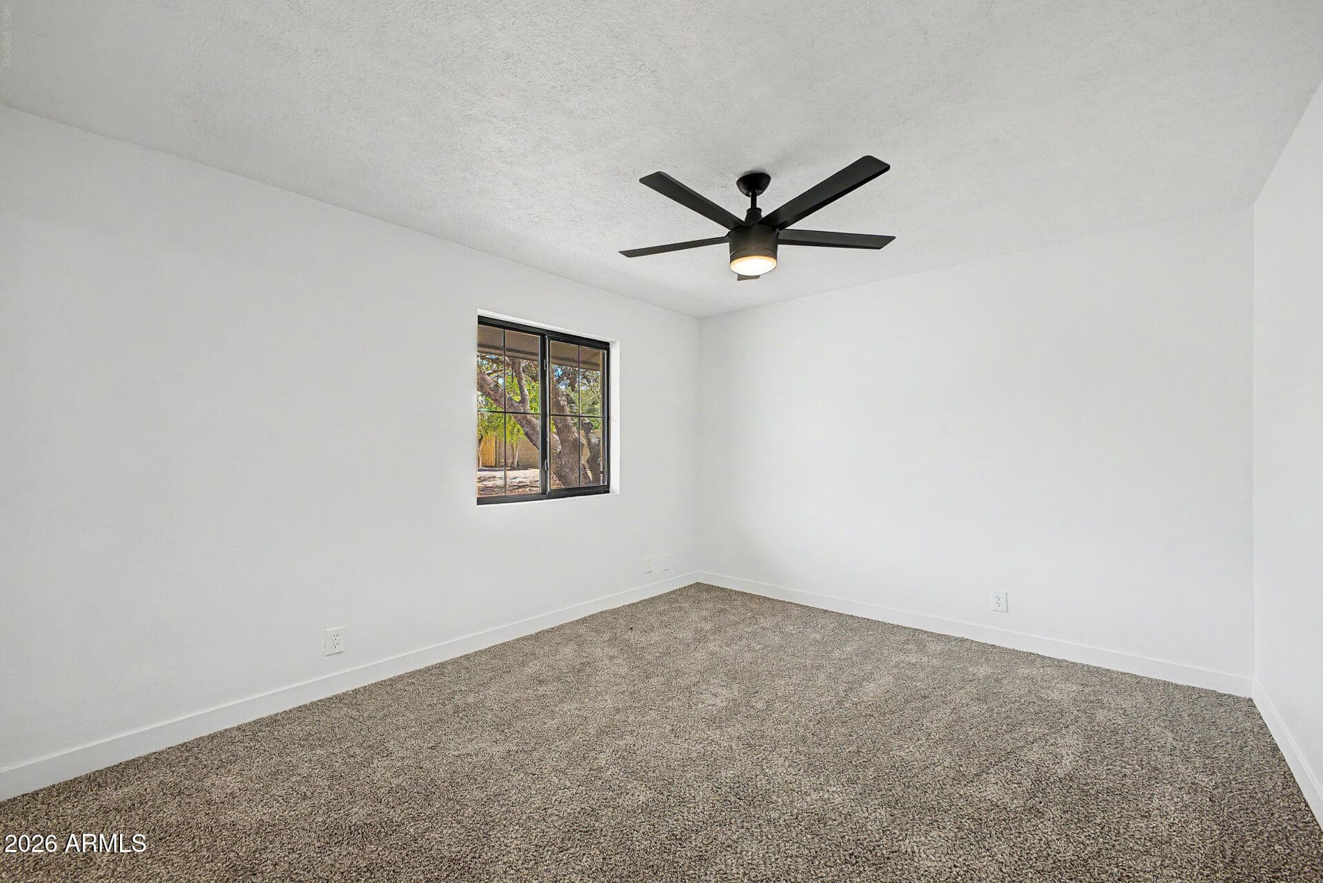 6416 E Holiday Drive — photo 5
