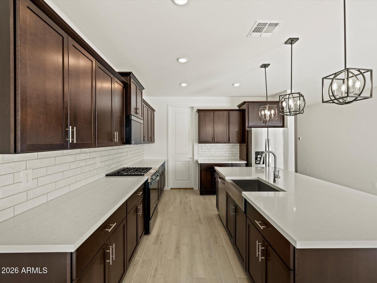 17785 W Illini Street — photo 3