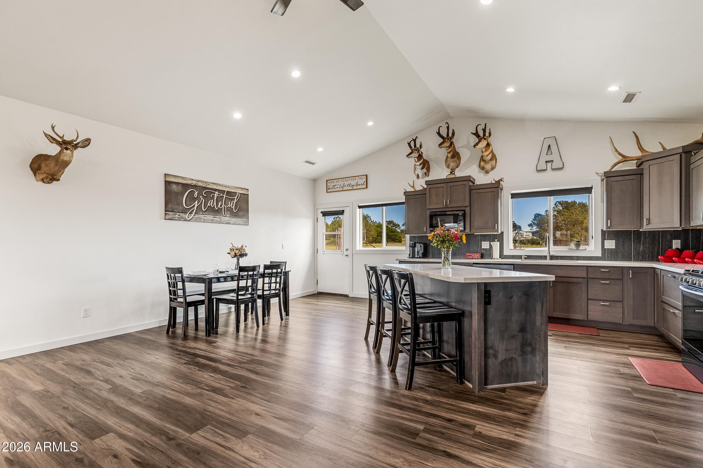 5085 Wade Lane — photo 8