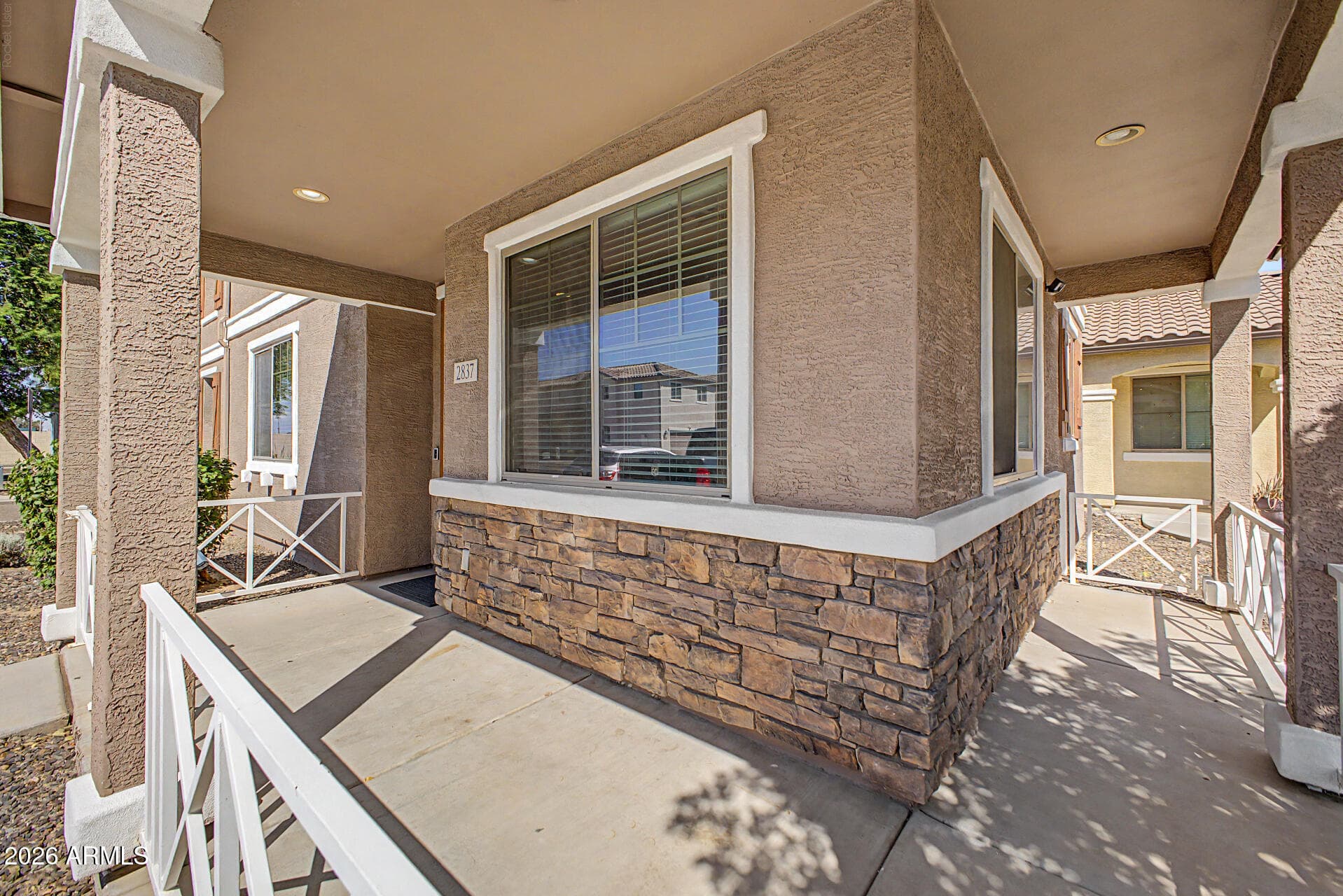 2837 N 73rd Drive — photo 4