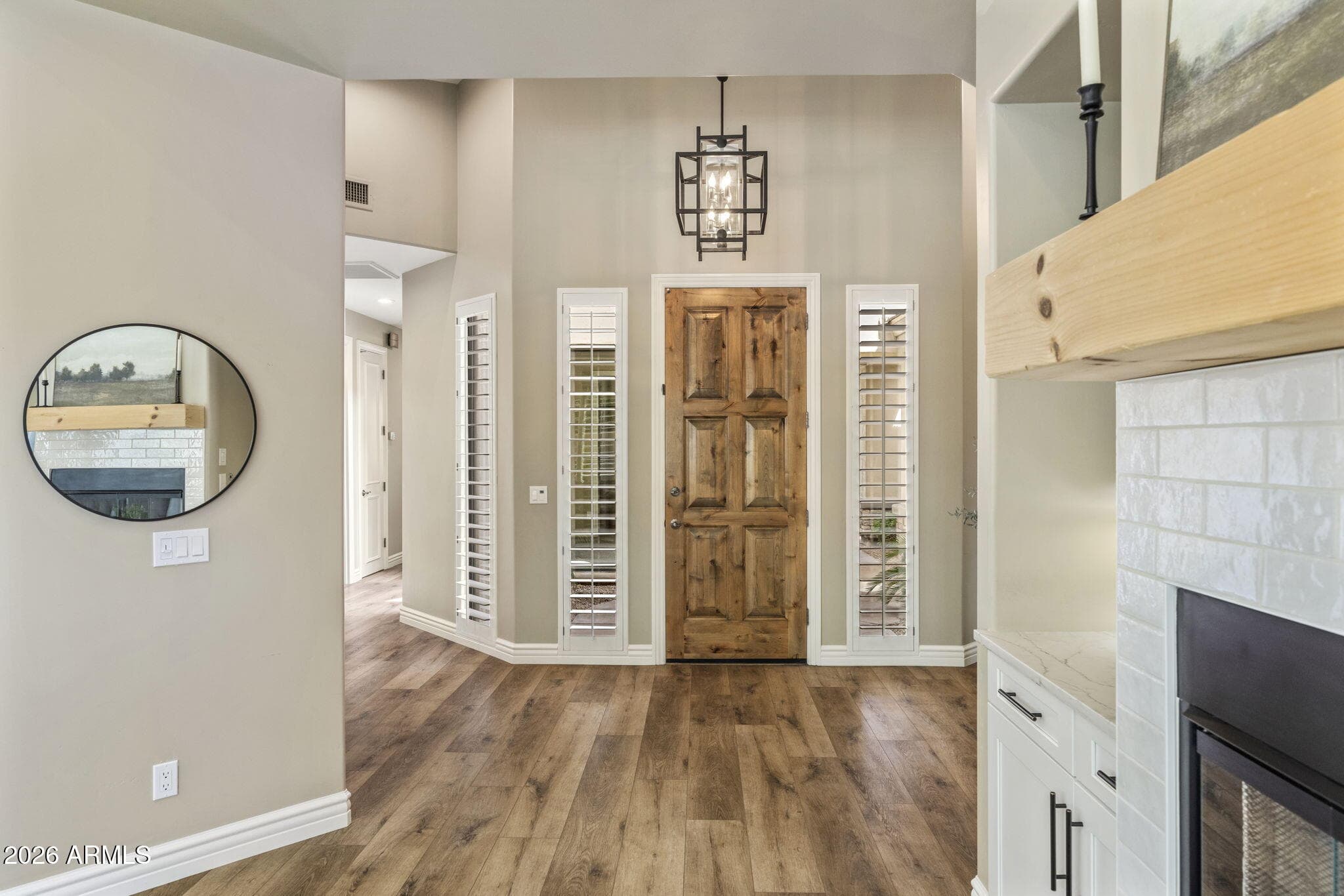 3023 E Hazelwood Street E — photo 2