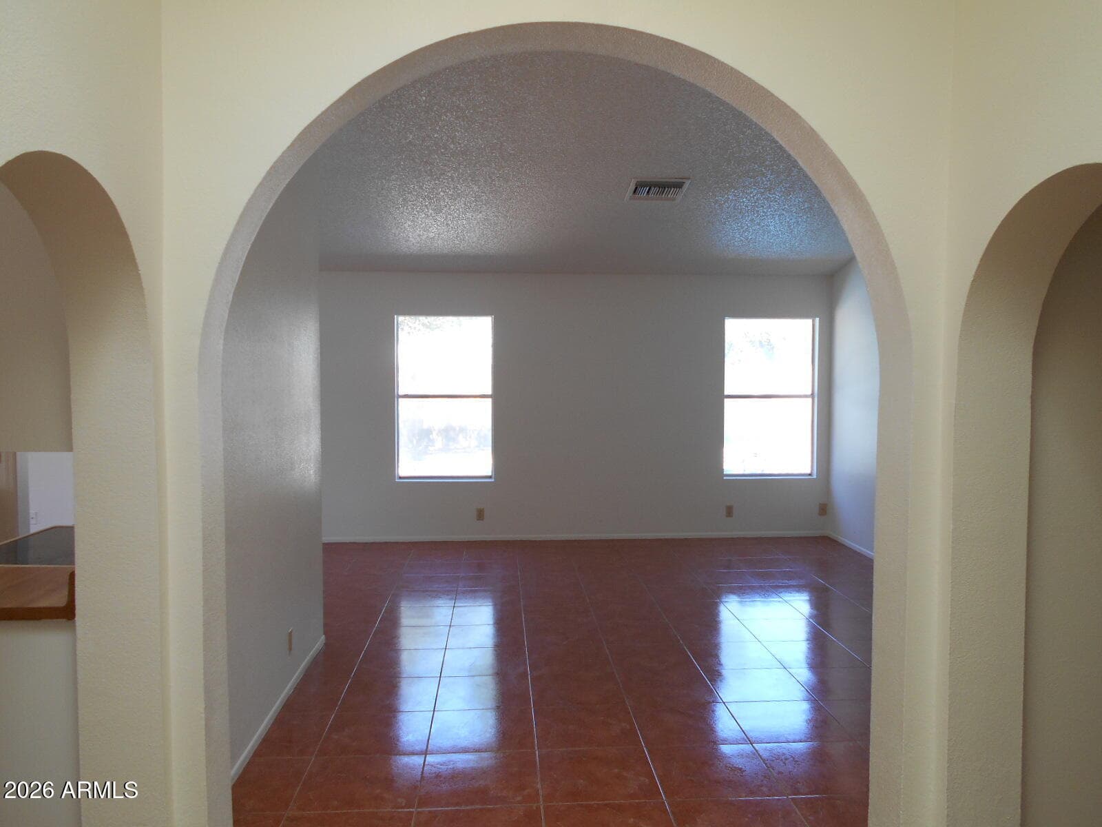 6532 W Lupine Avenue — photo 3