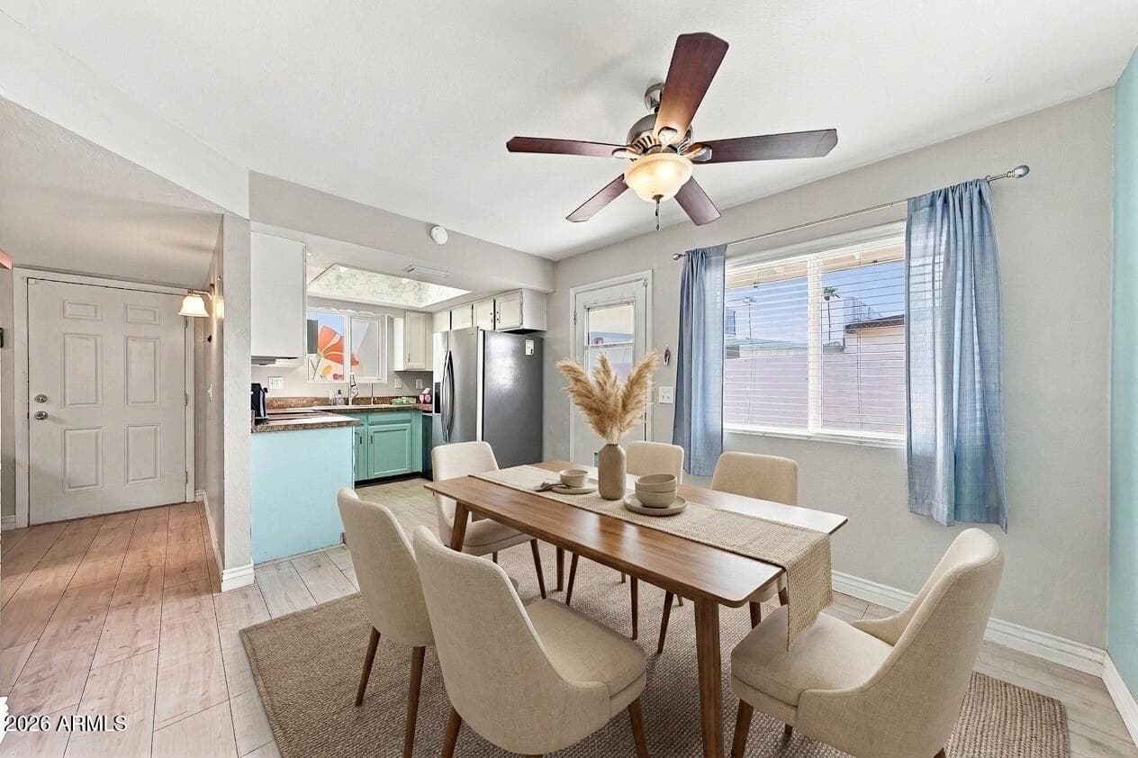 410 W Laguna Drive — photo 3