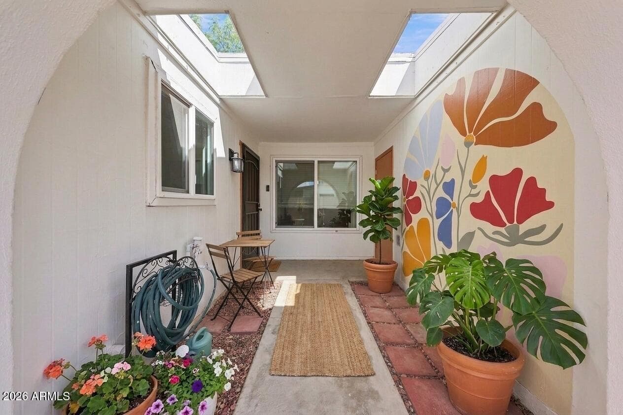 410 W Laguna Drive — photo 5