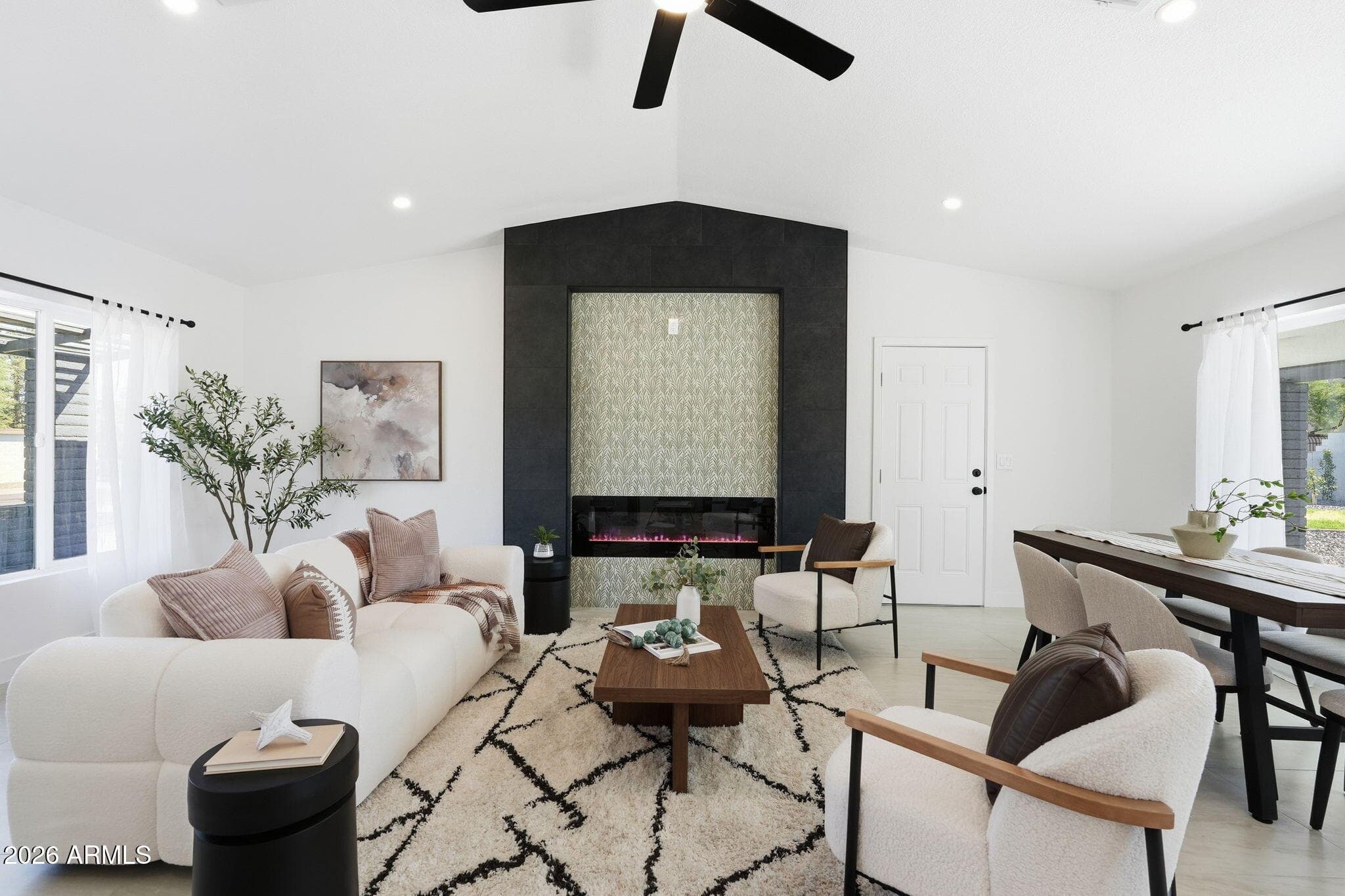 15428 N 34th Street — photo 2
