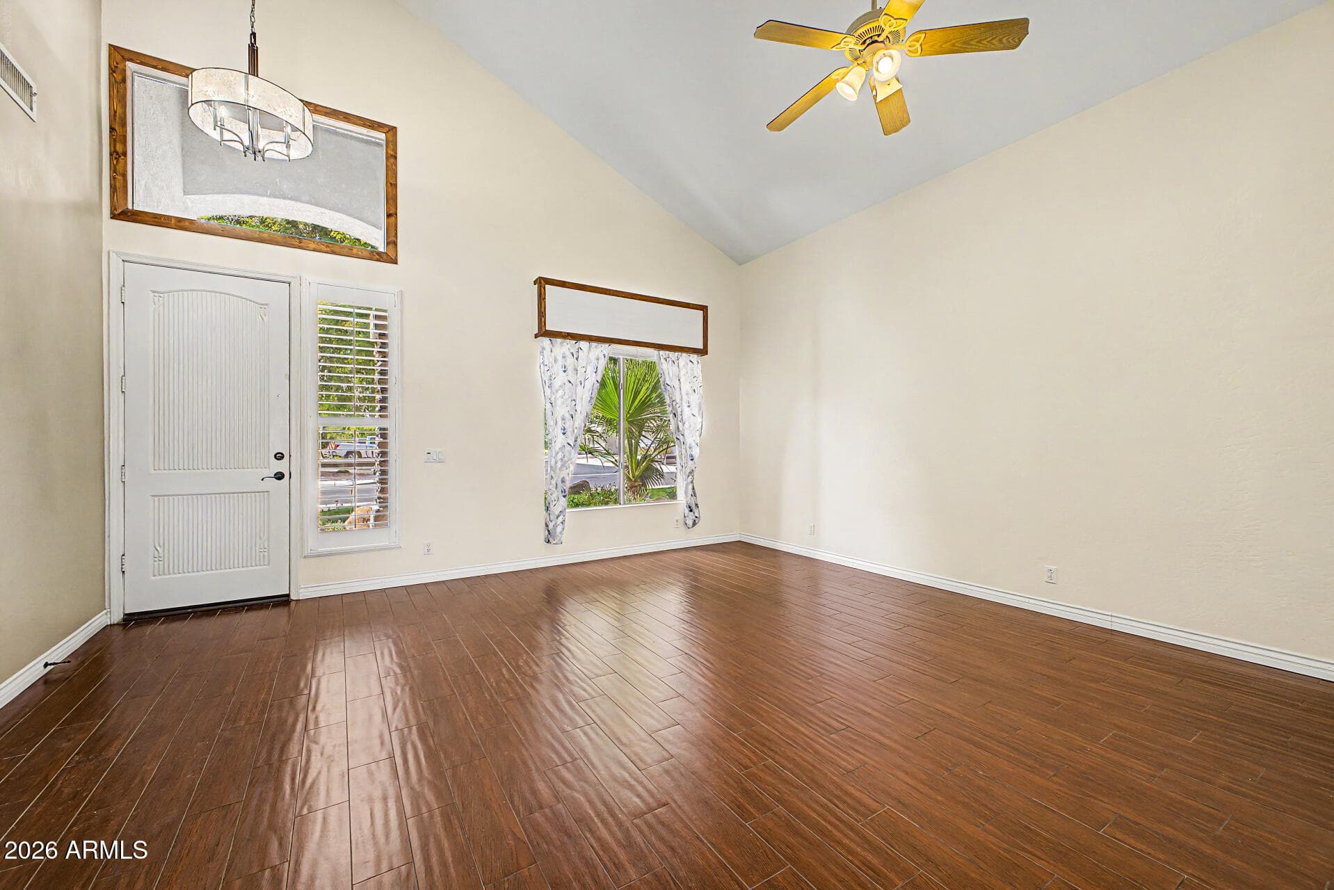 711 N Pheasant Drive — photo 8