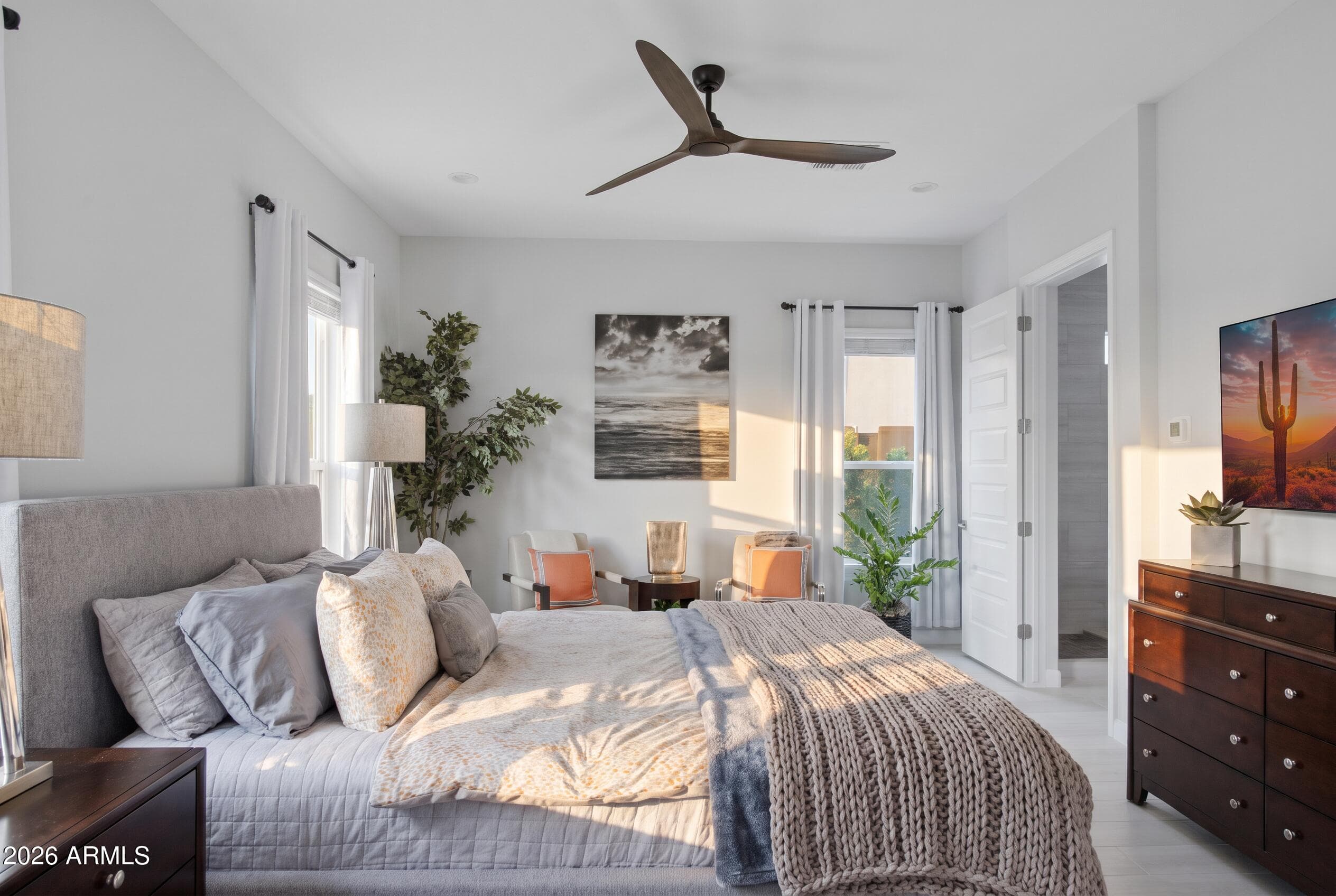 6032 E Lone Cactus Drive — photo 3