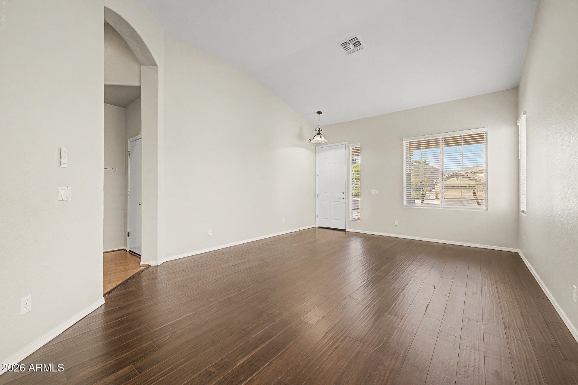 7037 W Pontiac Drive — photo 6