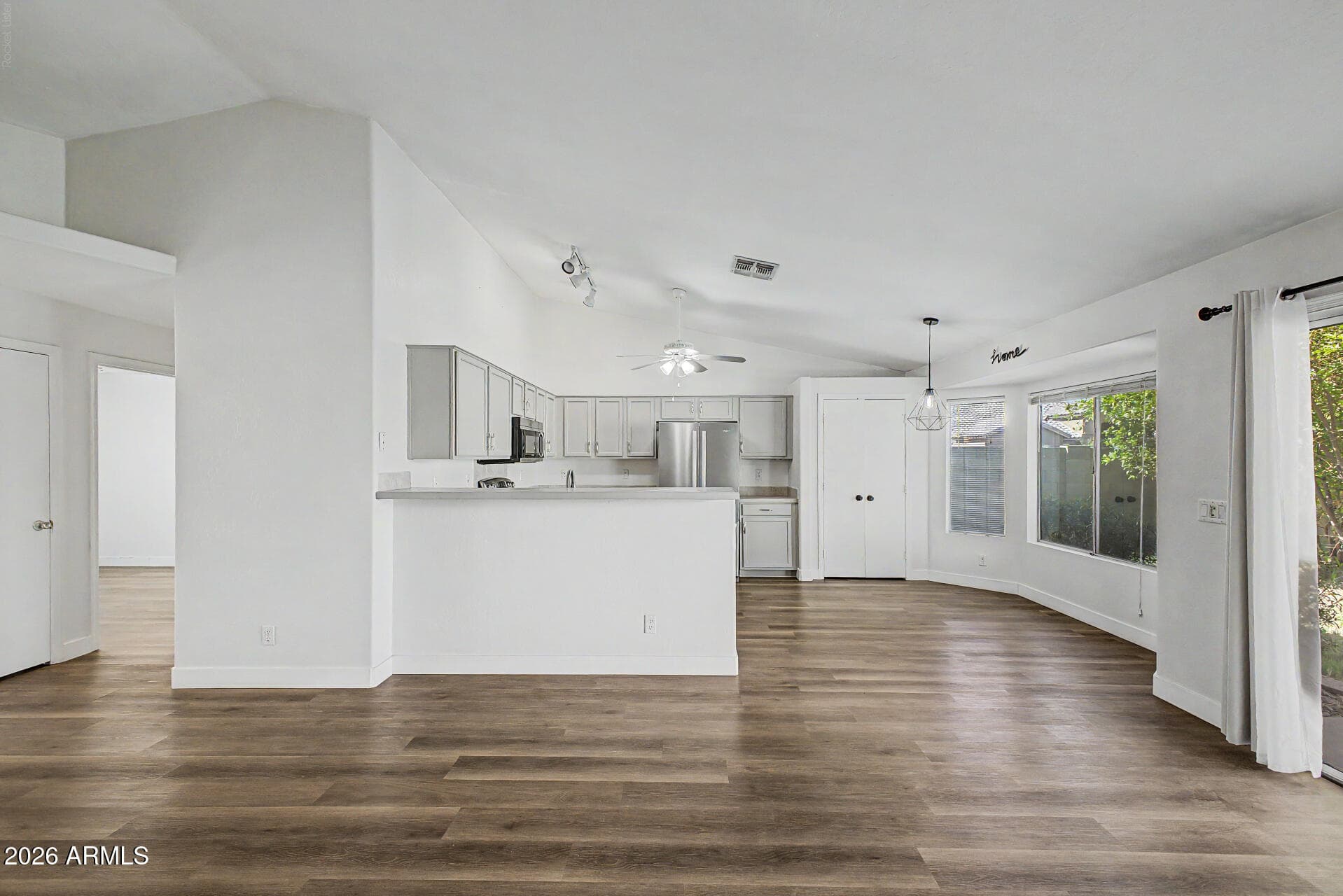938 S San Joaquin Court — photo 7