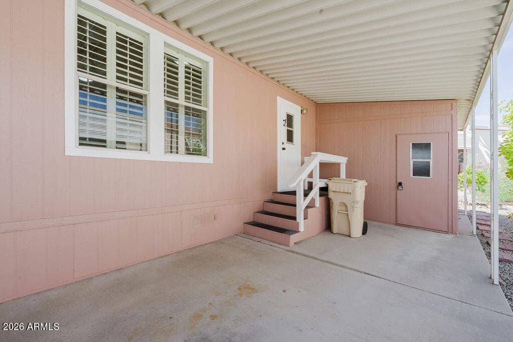 2233 E Behrend Drive 220 — photo 7