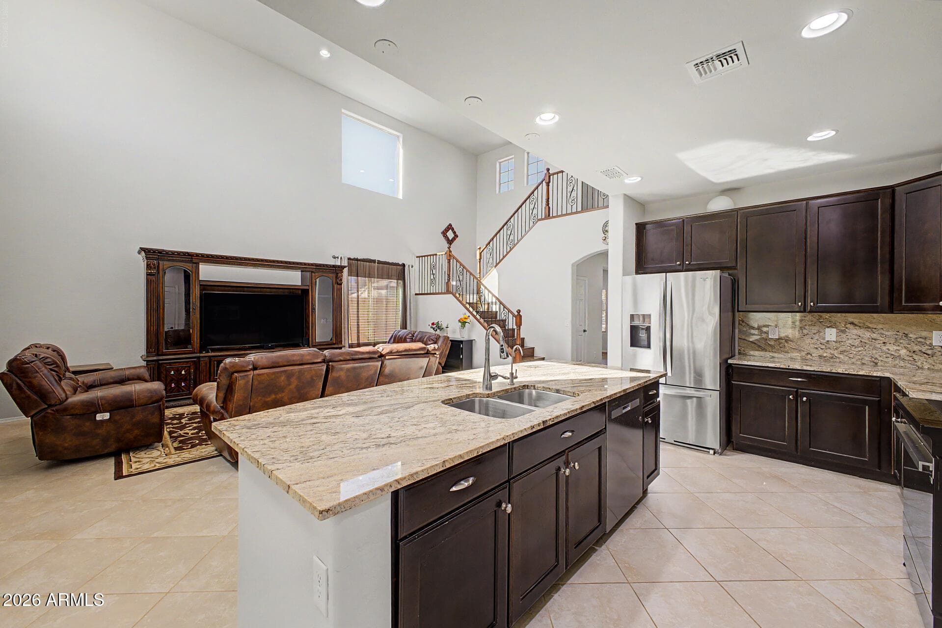 10755 W Desert Elm Lane — photo 2