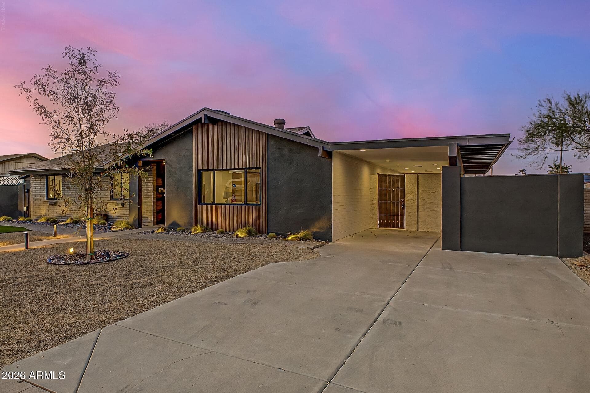 2808 E Lupine Avenue — photo 4