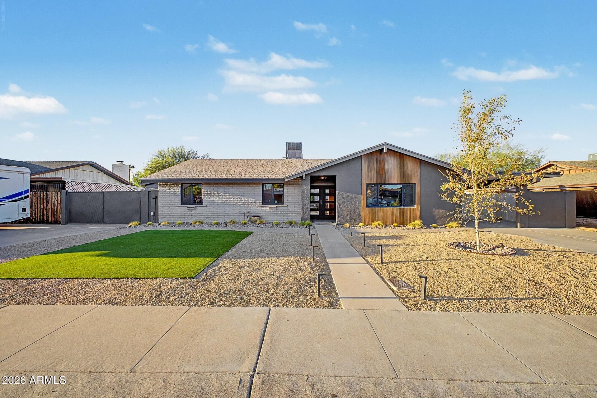2808 E Lupine Avenue — photo 8