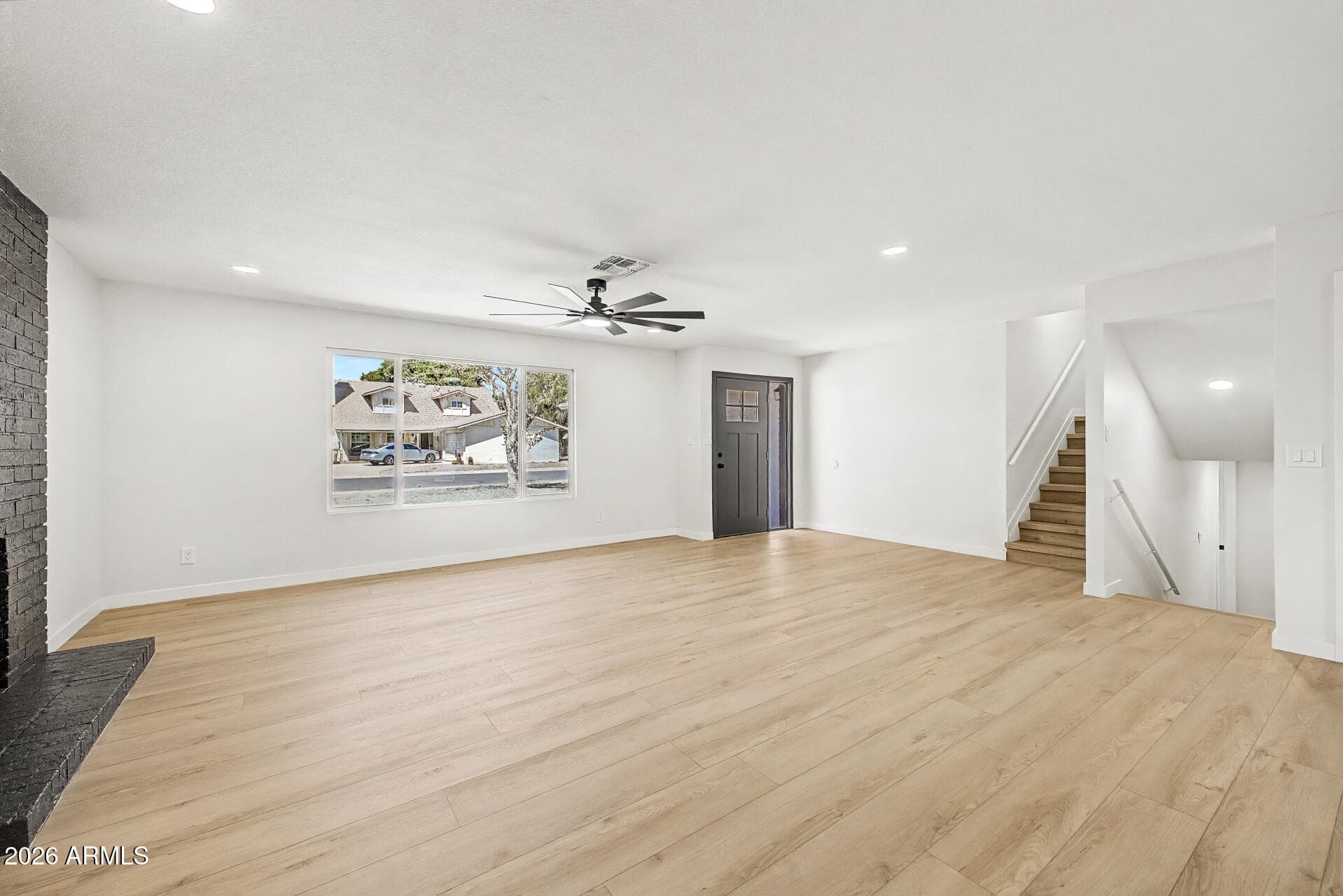 4529 W Berridge Lane — photo 3