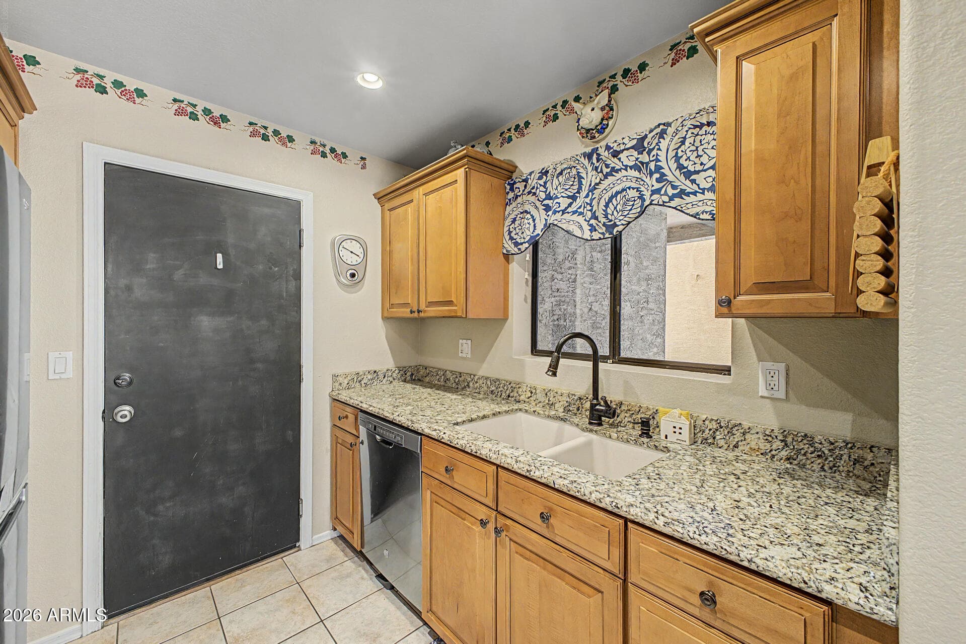 1154 W Windjammer Drive — photo 7