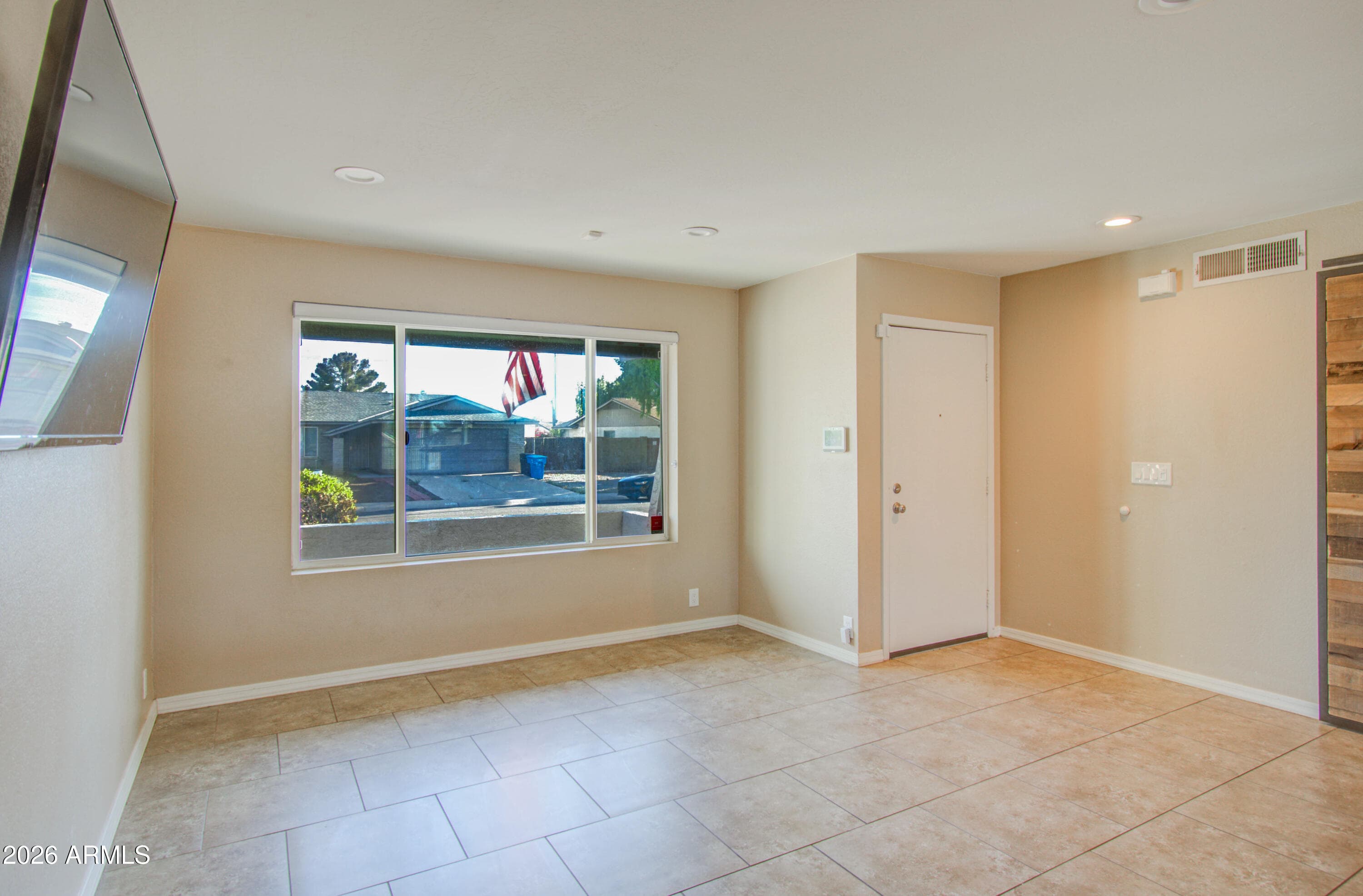 3202 W Mcrae Way — photo 4