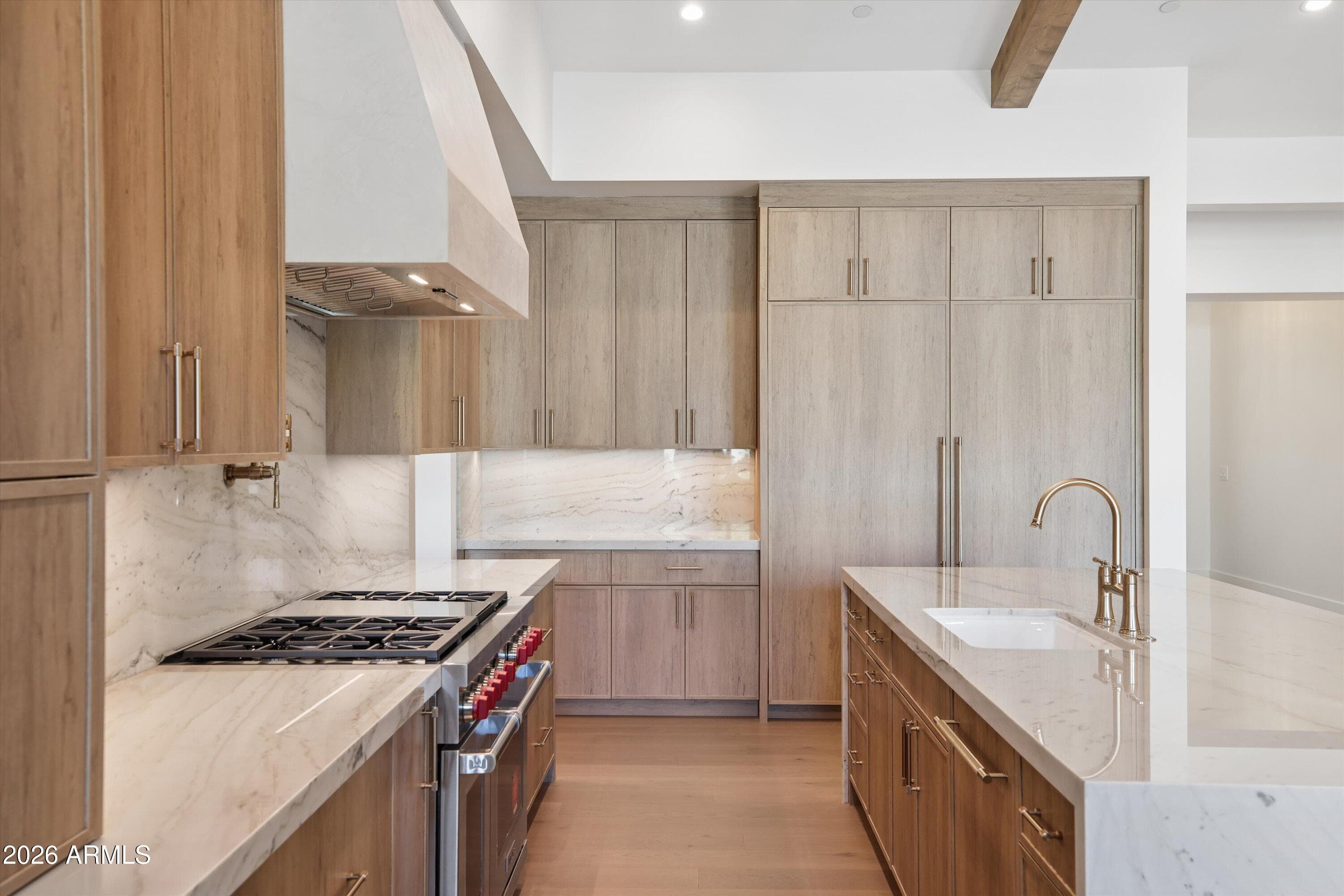 2818 E Elm Street — photo 8